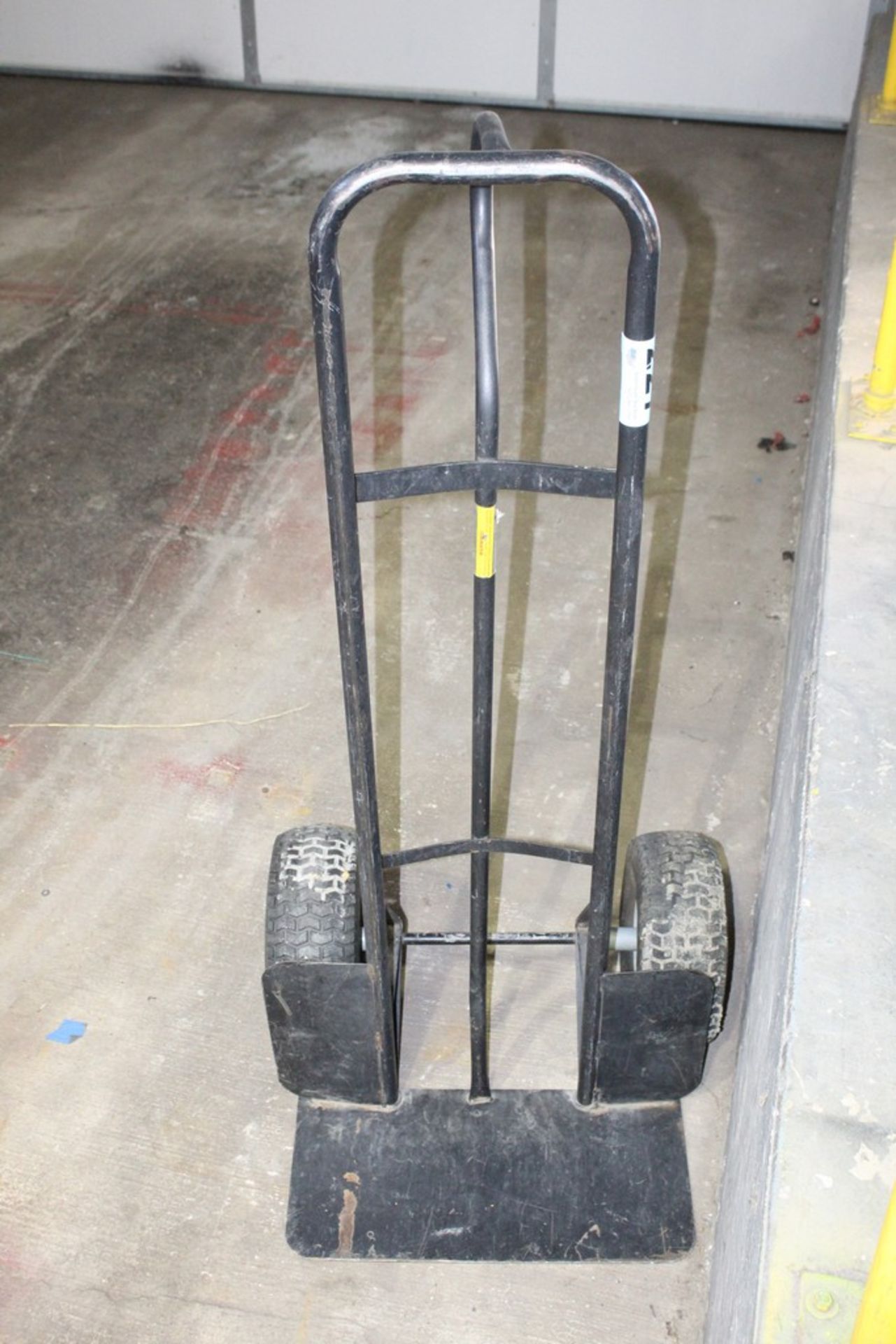 MILWAUKEE LARGE PORTABLE STEEL DOLLY