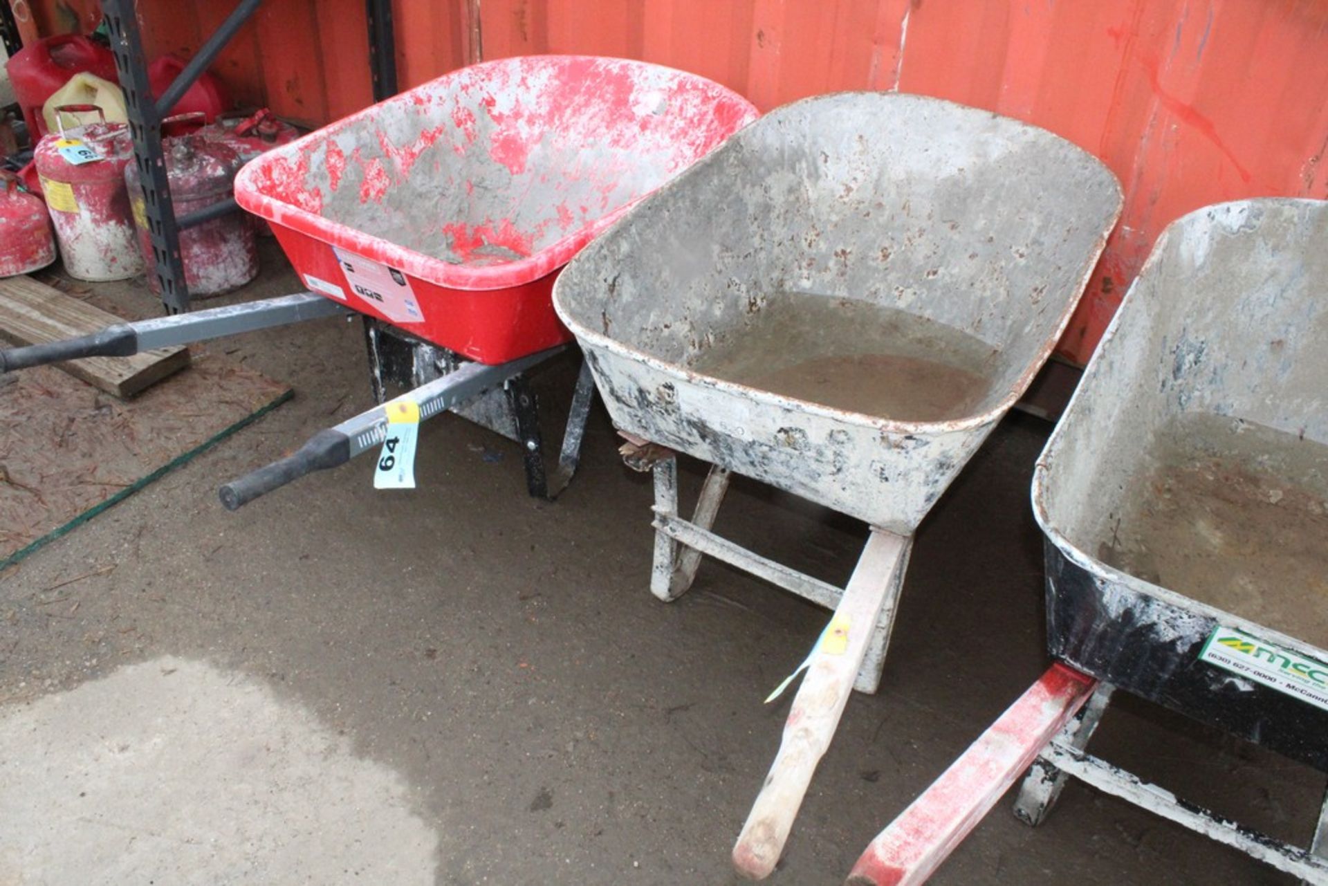 HEAVY DUTY CONSTRUCTION WHEEL BARROW BROKEN HANDLE