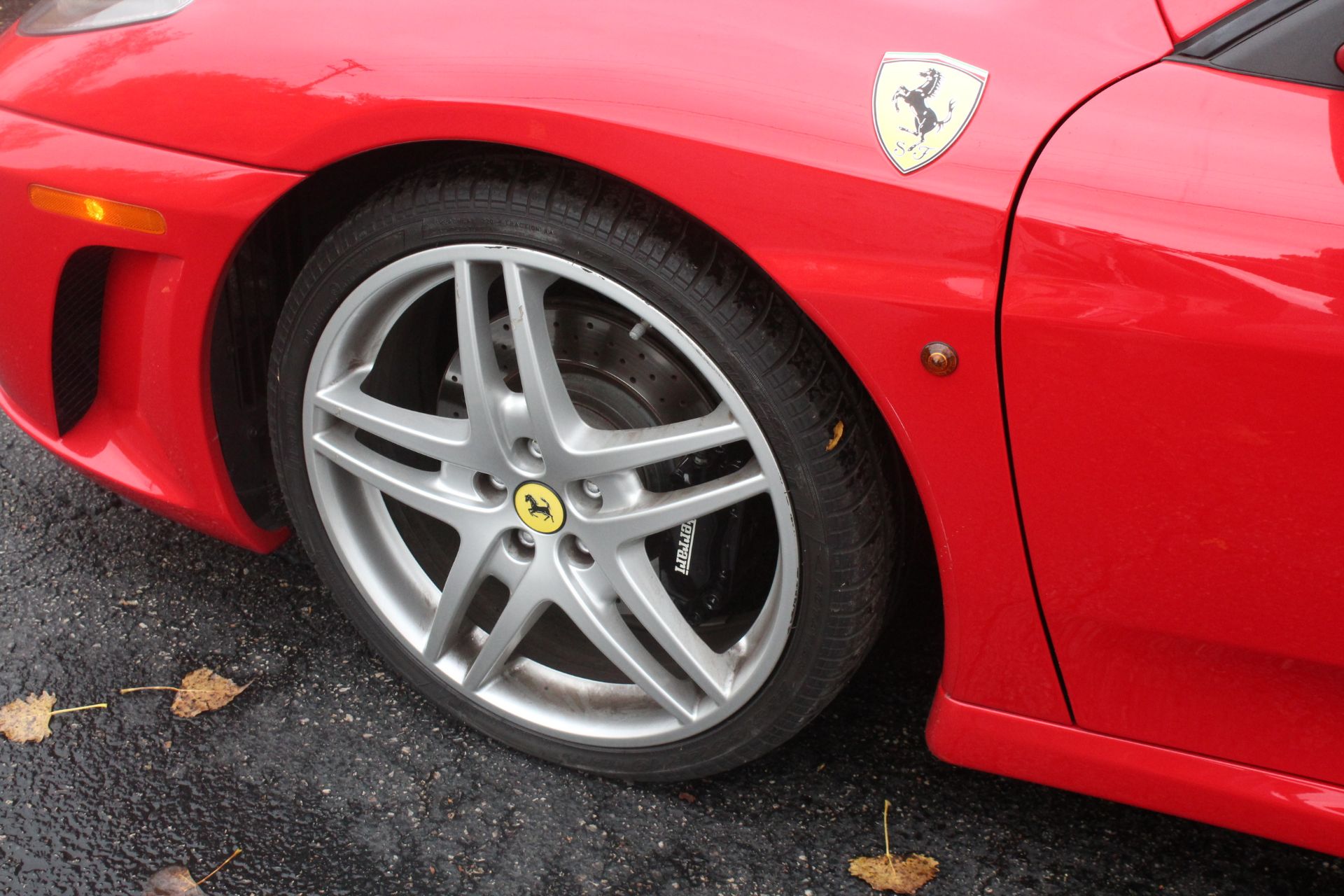 2007 FERRARI F430 SPIDER CONVERTIBLE, 4.3L V-8, AUTO. WITH PADDLE SHIFTERS, VIN ZFFEW59A470155563, - Image 12 of 19