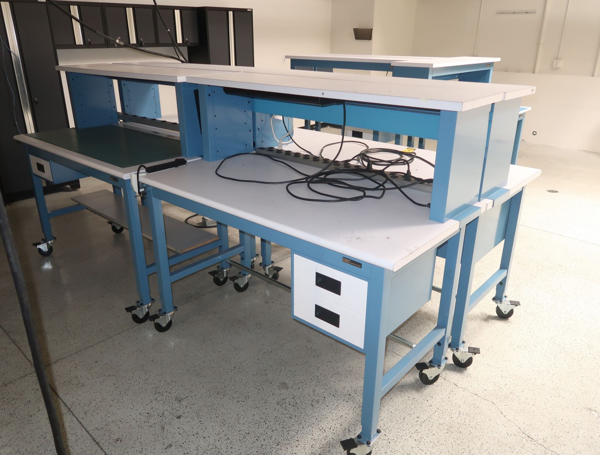 VAC INDUSTRIES LAB TABLES ON CASTERS - Image 2 of 2