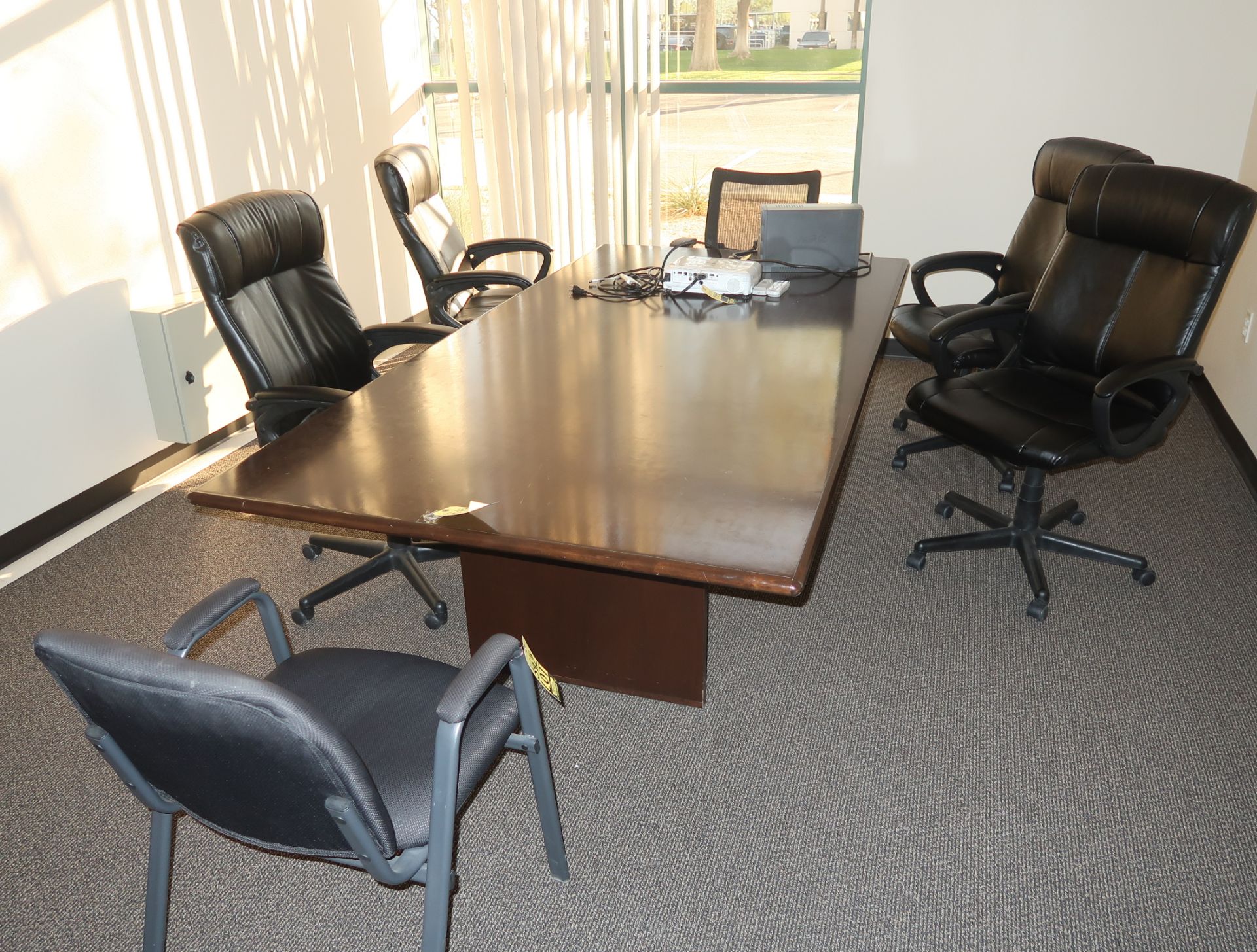 LOT CONFERENCE TABLE W/OFFICE CHAIRS