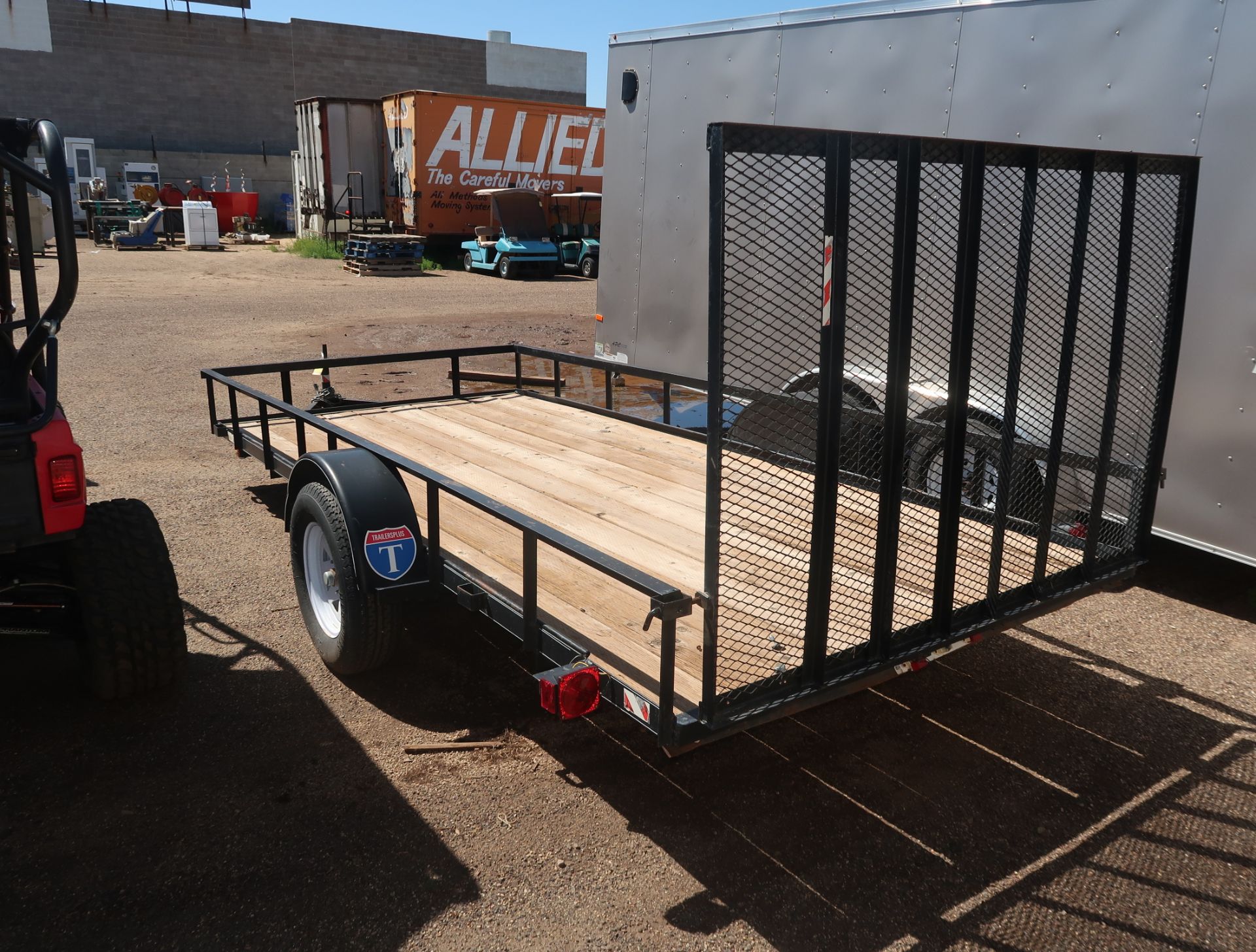 2015 CARRYON CORP. SINGLE AXLE FLATBED, UTILITY TRAILER W/LOADING RAMP, VIN. (BANKRUPTCY ASSET, NO - Image 2 of 2