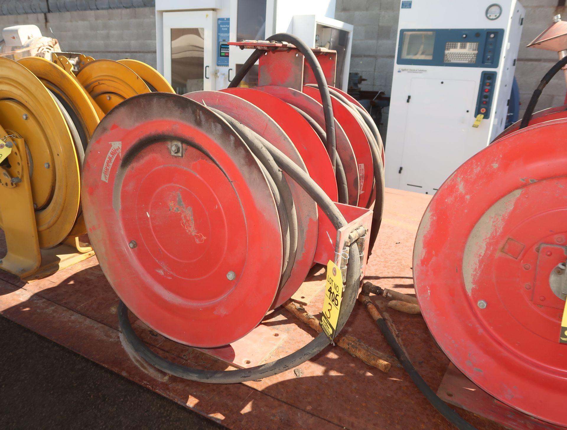 AIR HOSE REELS W/HOSE