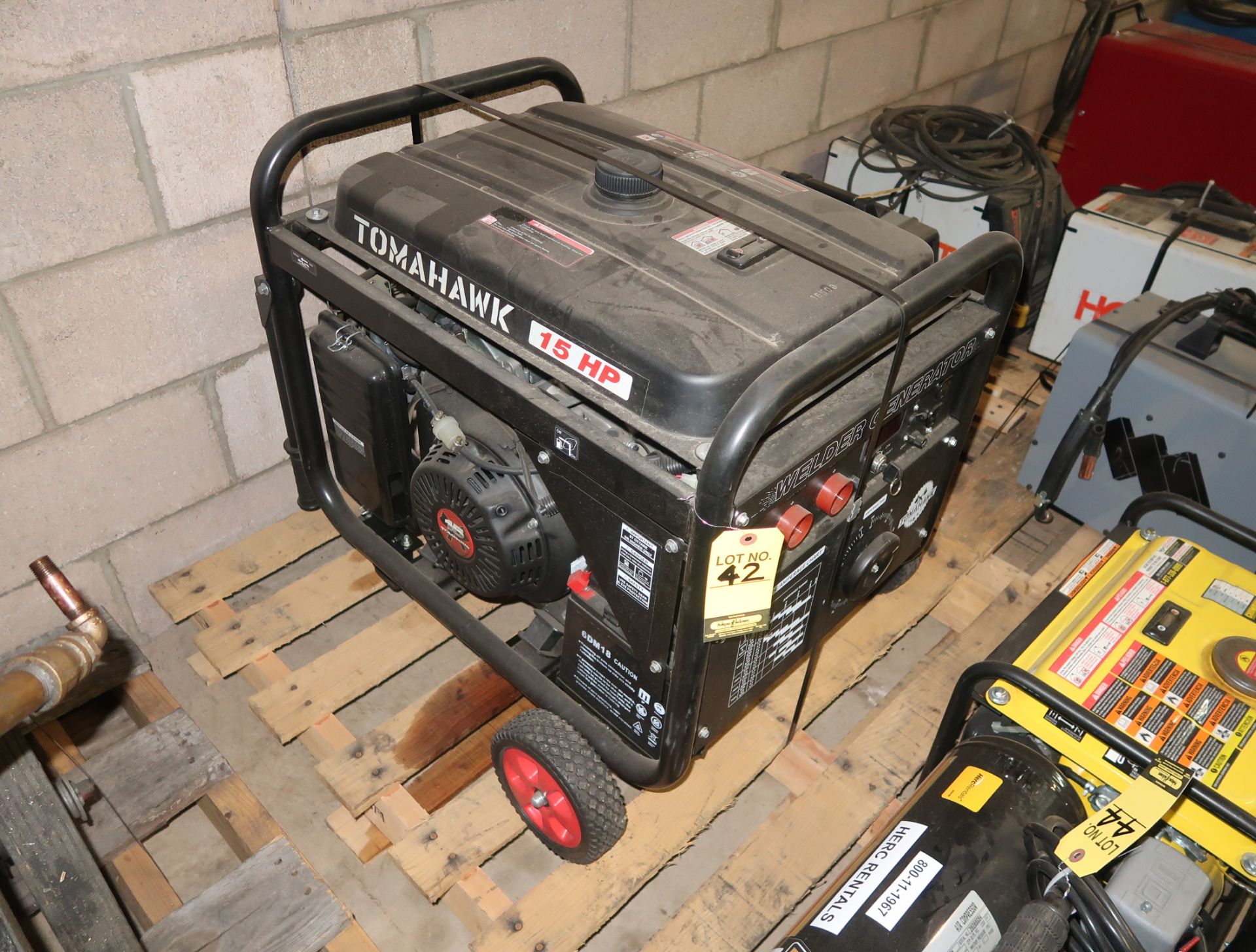 TOMAHAWK TWG210A WELDER GENERATOR