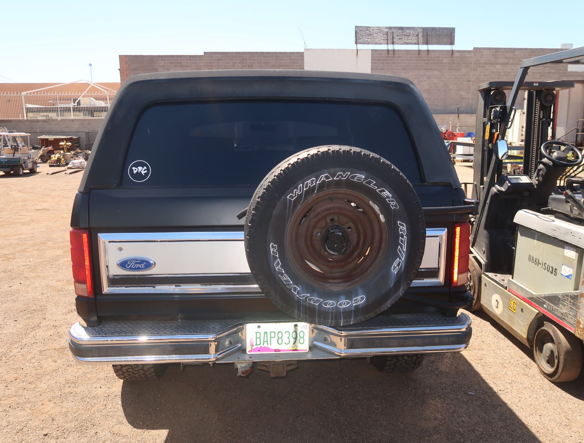 1986 FORD BRONCO, V8, 351W, RUNS AND DRIVES, VEHICLE HAS NOT BEEN THROUGH EMISSIONS FOR 3 YEARS ( - Image 4 of 13