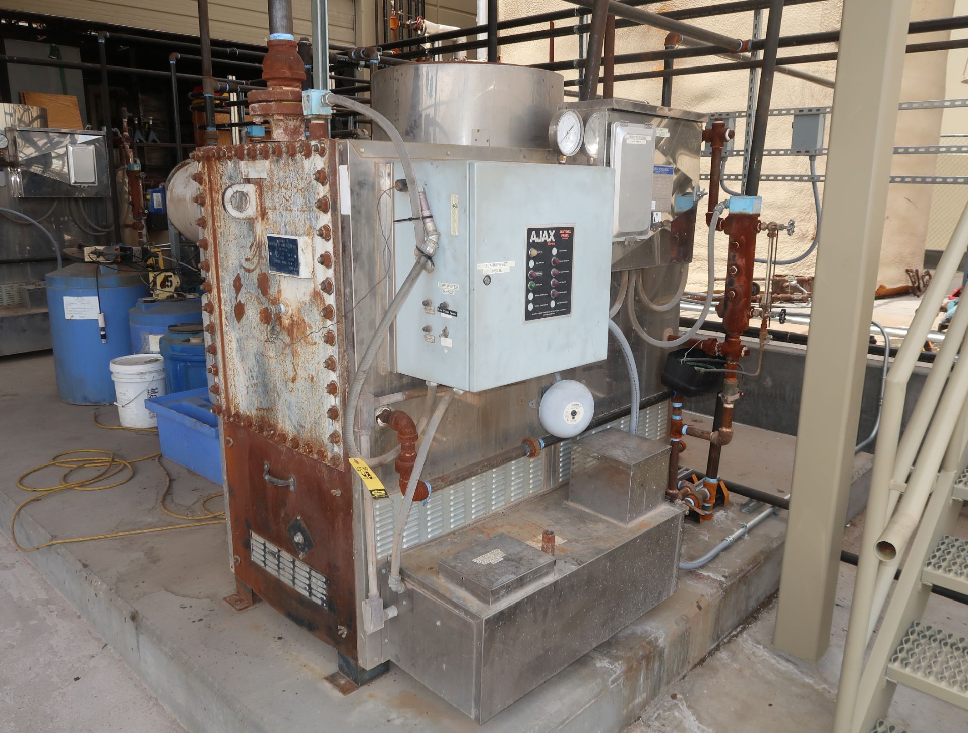 AJAX LOW PRESSURE STEAM BOILER MDL. HRNG-20 20HP BOILER (NATURAL GAS)