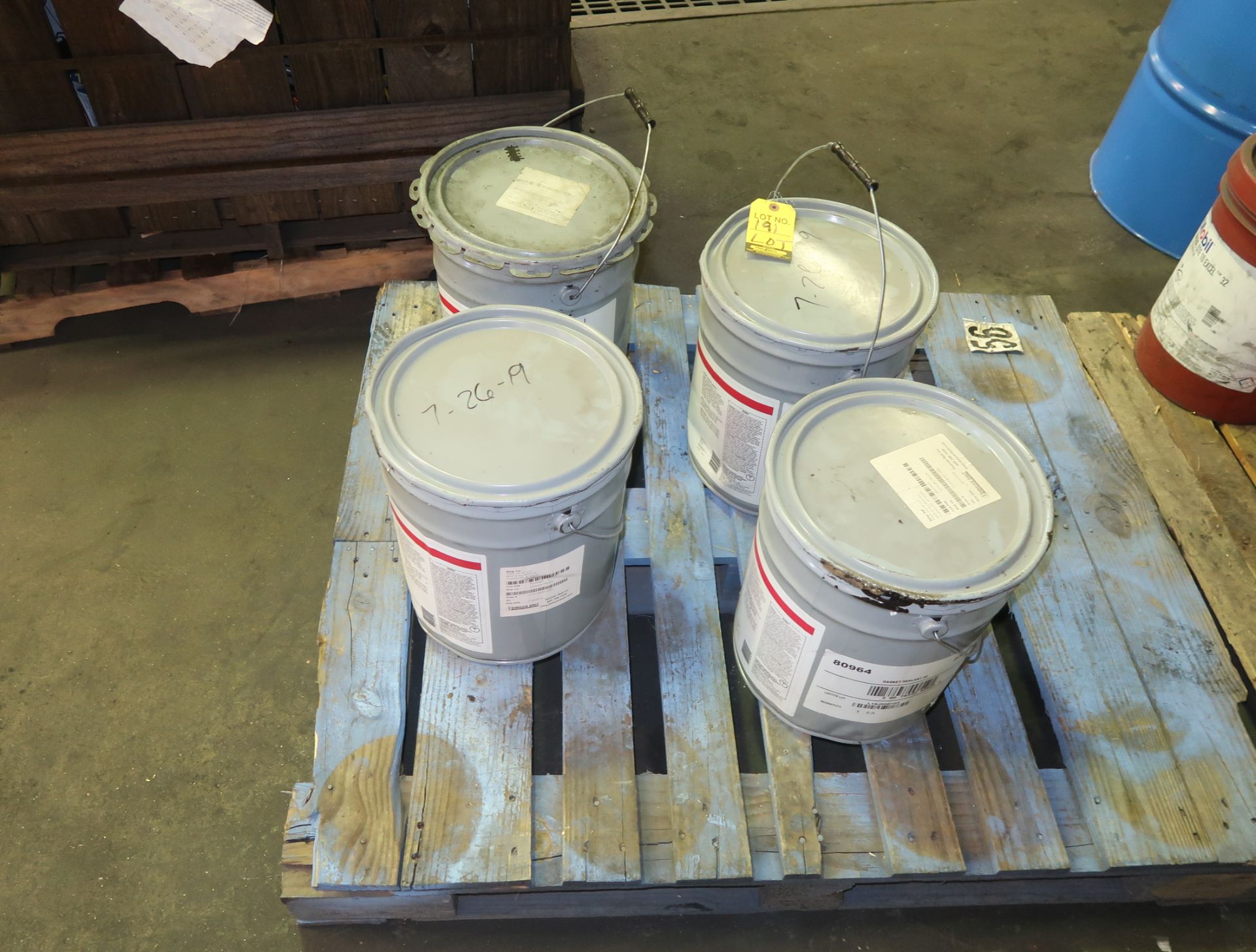 LOT 5-GAL BUCKETS LOCKTITE & GASKET SEALANT