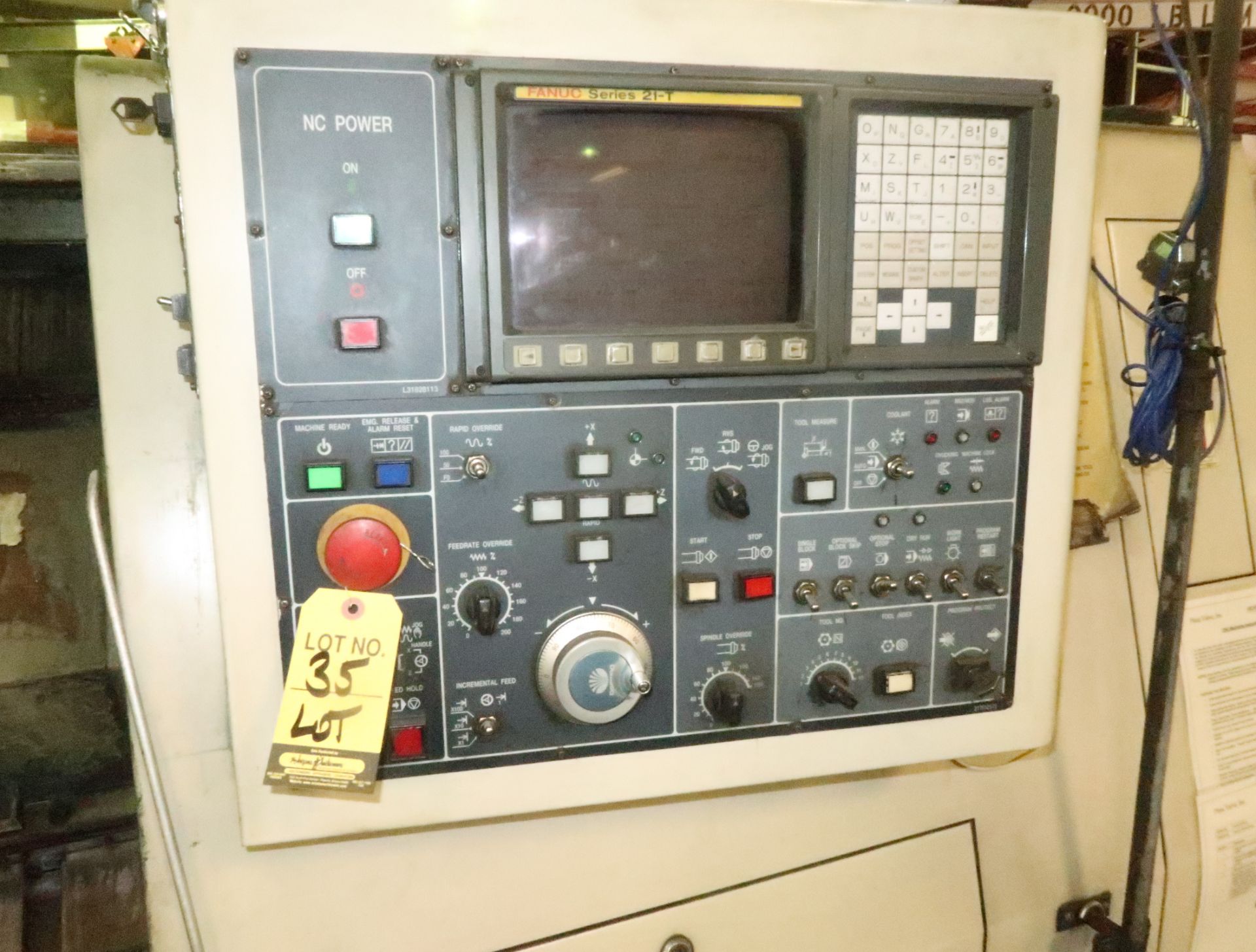 1999 DAEWOO PUMA 250B CNC LATHE, FANUC 21T CONTROL, 12-STATION TURRET, TAIL STOCK, 3-JAW CHUCK, - Image 4 of 8