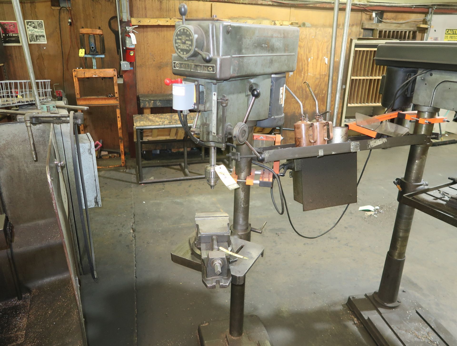 CLAUSING VARIABLE SPEED FLOOR MDL. DRILL PRESS, REVERSE, JACOBS CHUCK, SERIES 16VC1, SN. 0511919