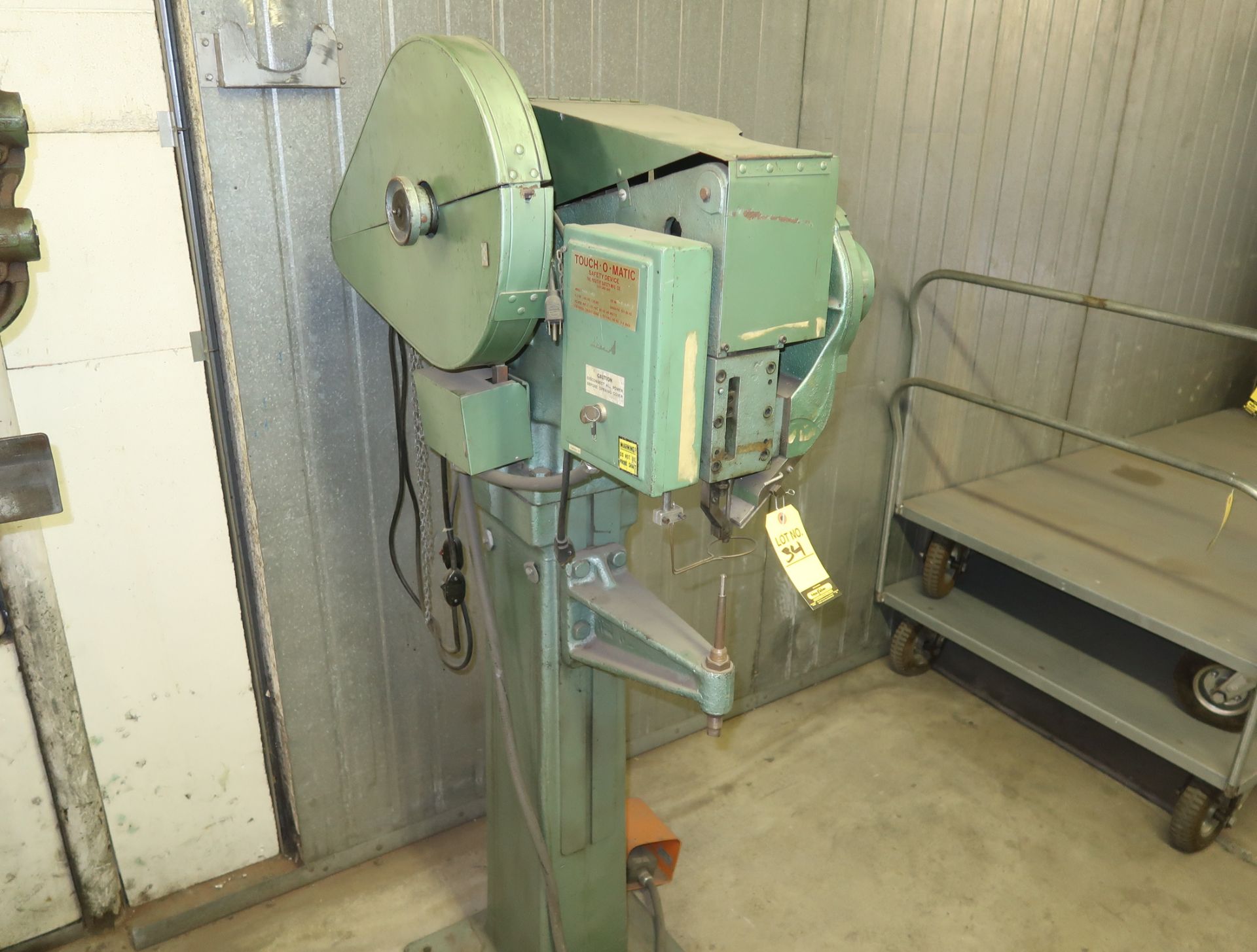 CHICAGO RIVETING MACHINE MDL. RH-170