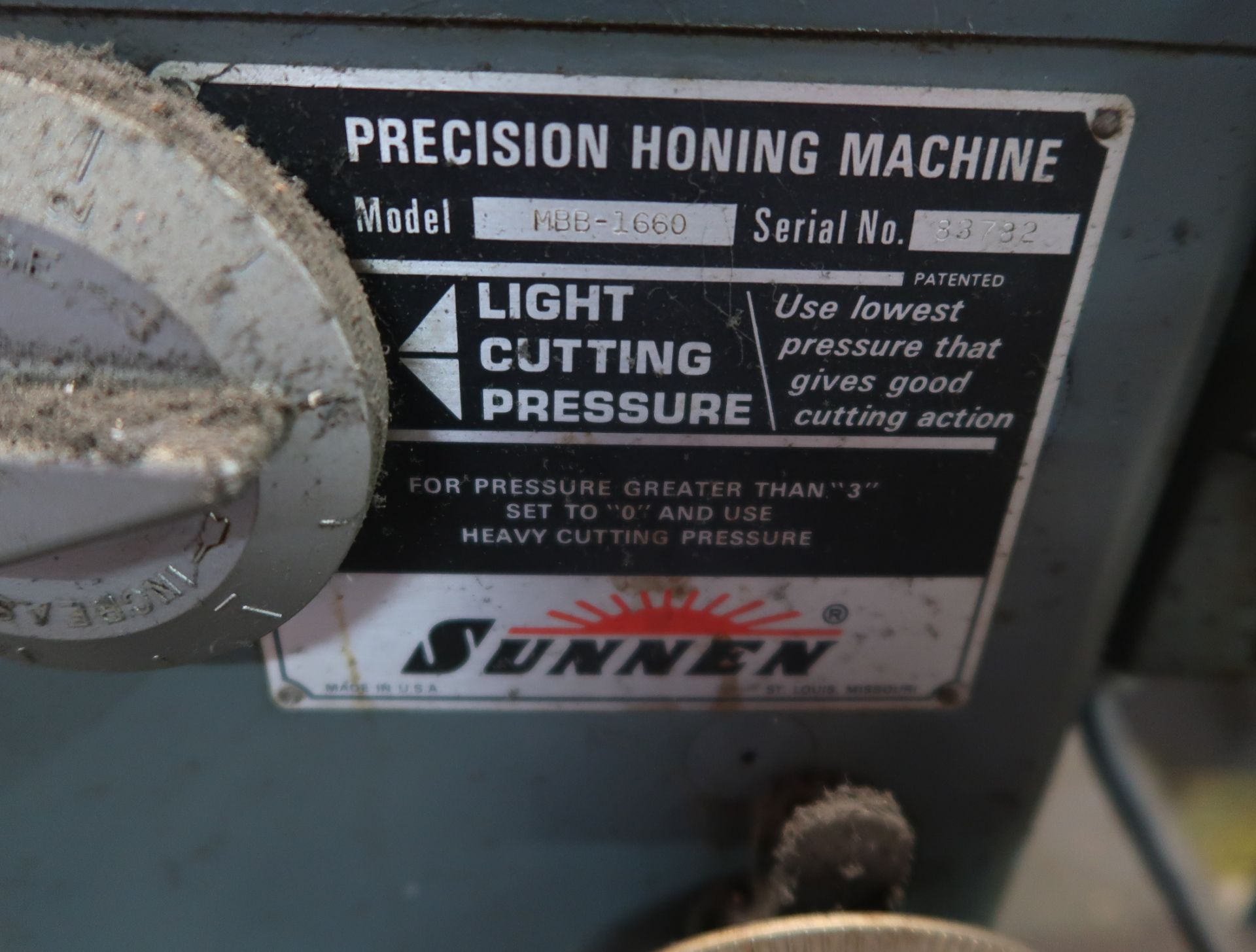 SUNNEN PRECISION HONING MACHINE MDL MBB-1660SN. 83782 W/ MANDRELS & CABINET - Image 3 of 3