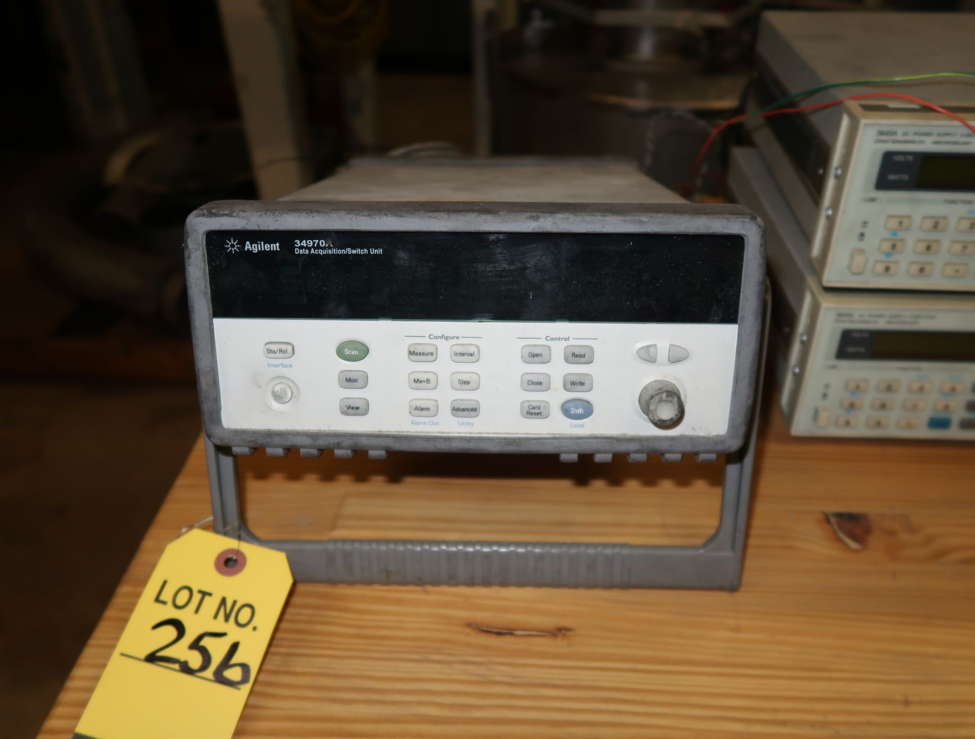 AGILENT 34970A DATA ACQUISITION/SWITCH UNIT