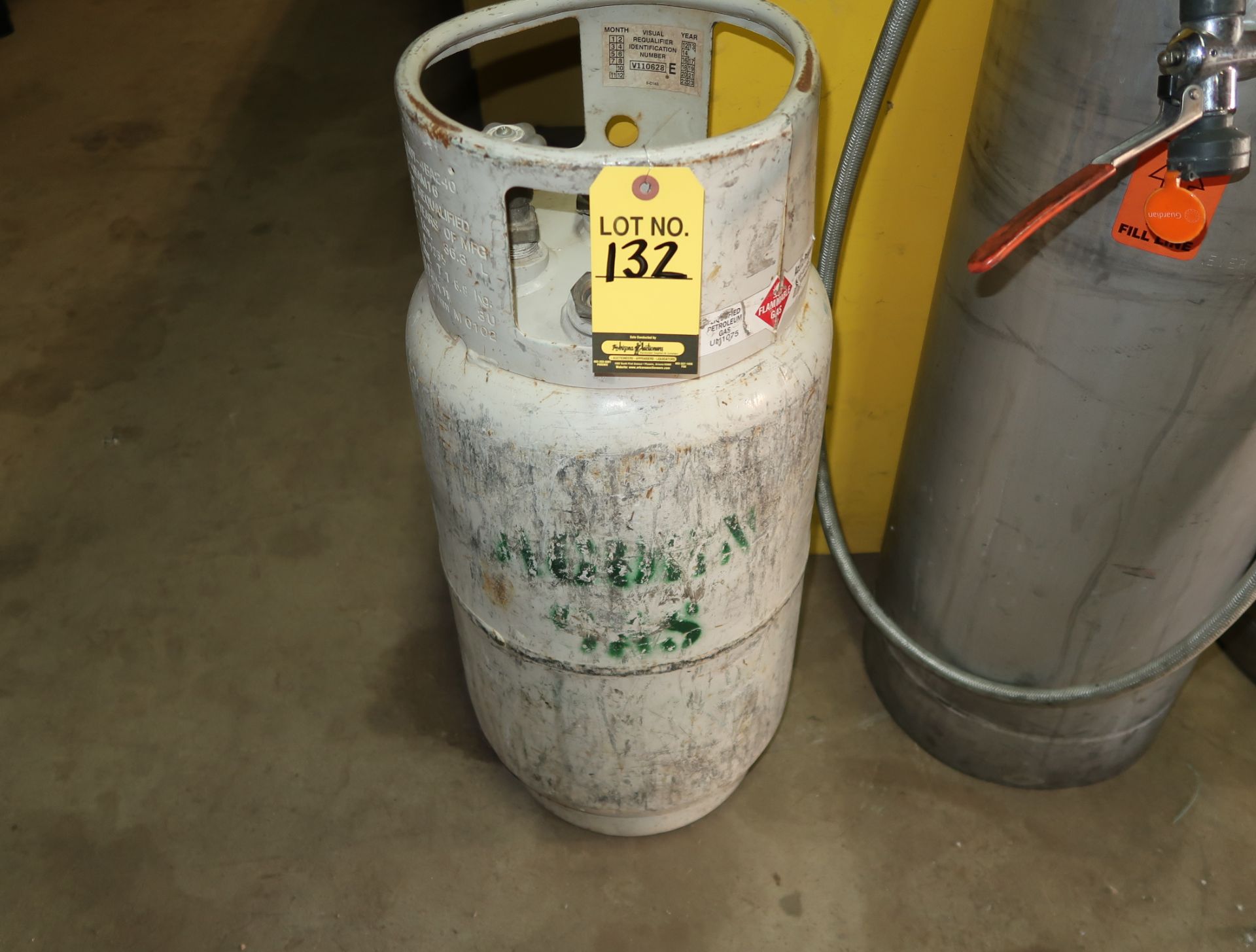 FORKLIFT PROPANE TANK