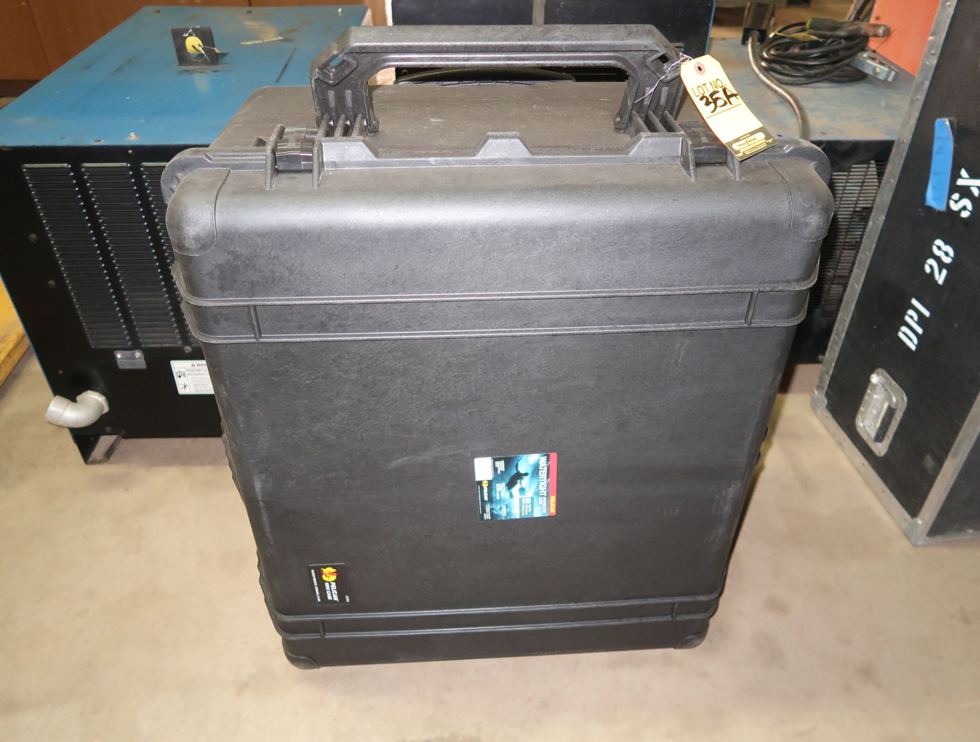 PELICAN CASE 1690 THREE FOAM LAYER (NEW)