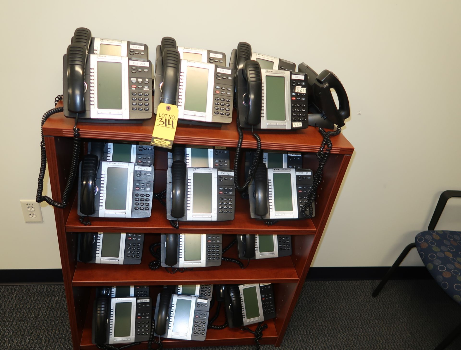 LOT MITEL 5330E IP PHONES (22)