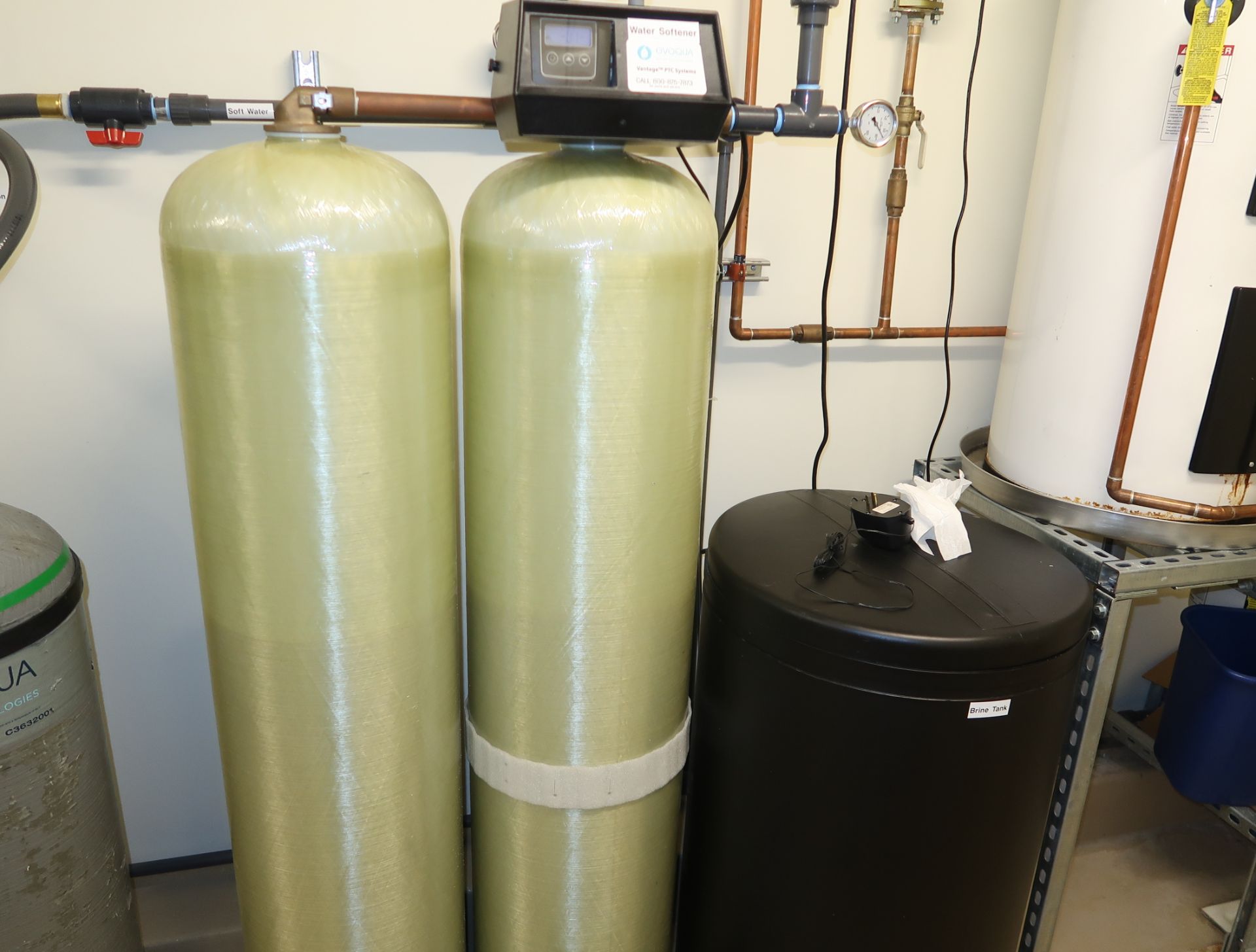 LOT SIEMENS MDL. M41RGP002ESB RO SYSTEM, WATER SOFTENER & UV T.O.C. REDUCTION UNIT - Image 3 of 5