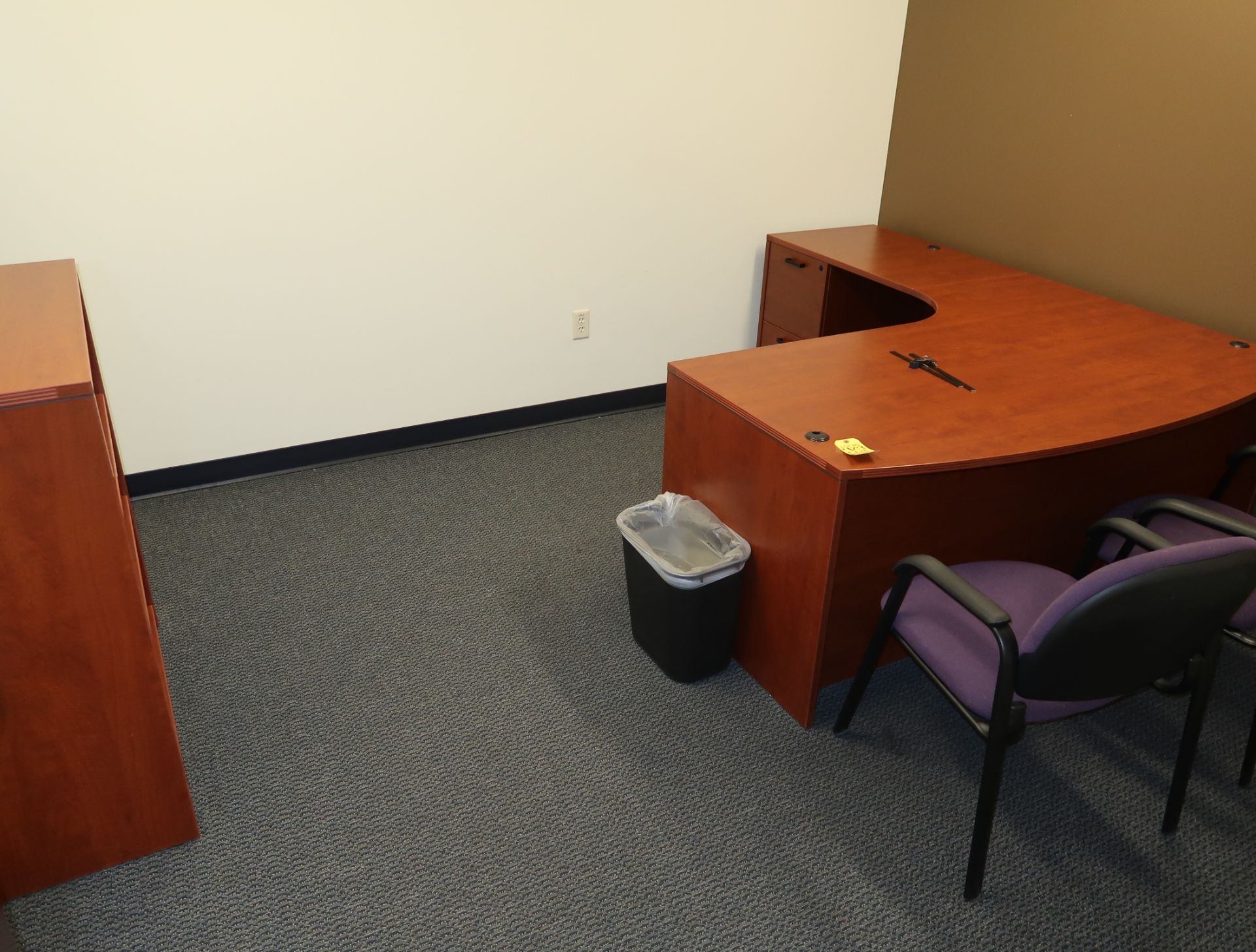 LOT OFFICE FURNITURE, L-SHAPED DESK, BOOK CASE, 2-STACK CHAIRS