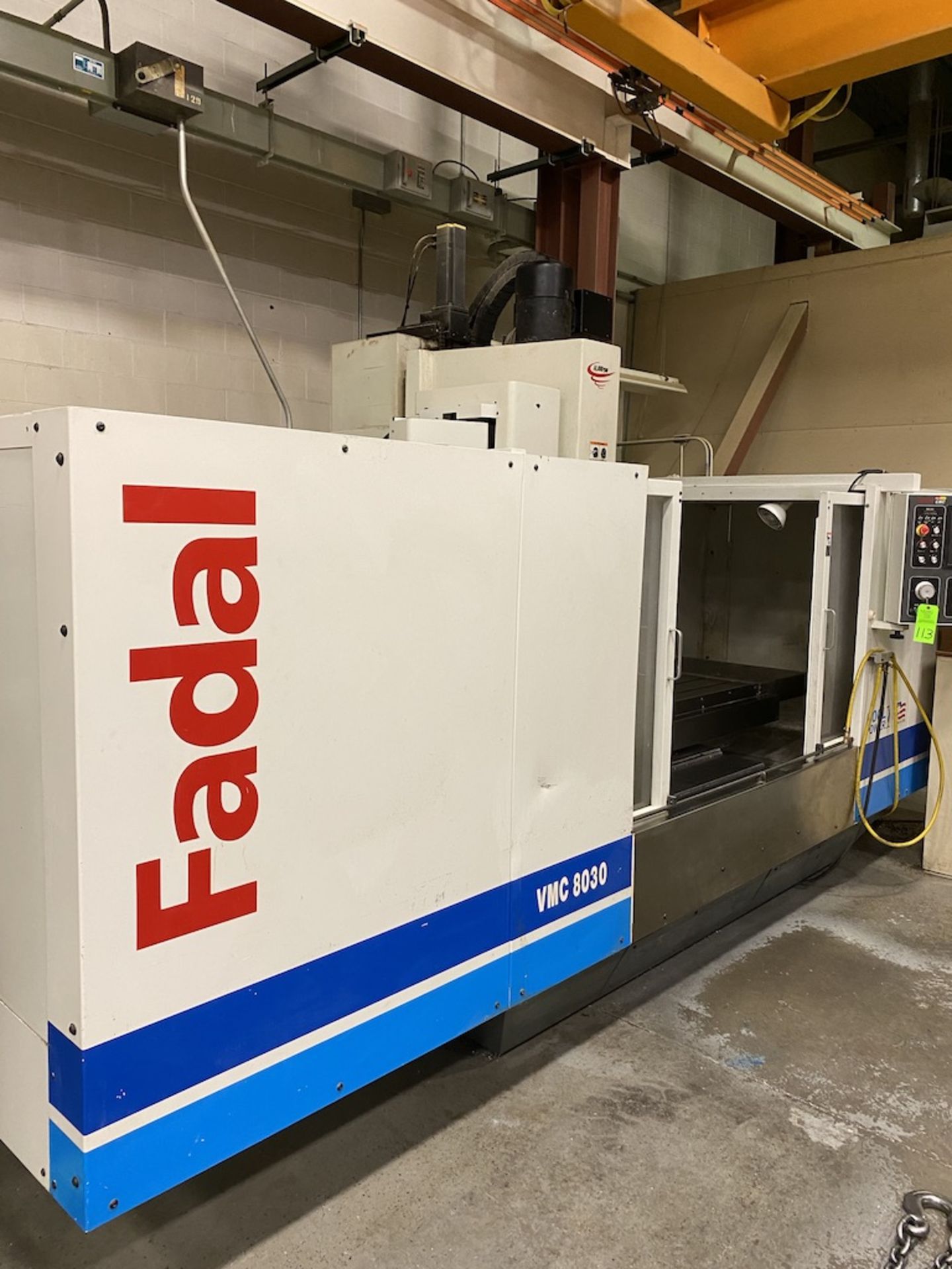 Fadal model 8030 Vertical machining center (2004) - Image 7 of 9