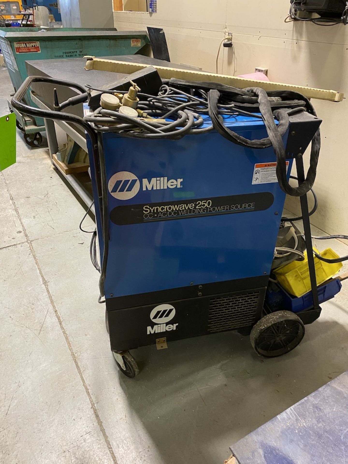 Miller Syncrowave 250 portable welder - Image 2 of 2