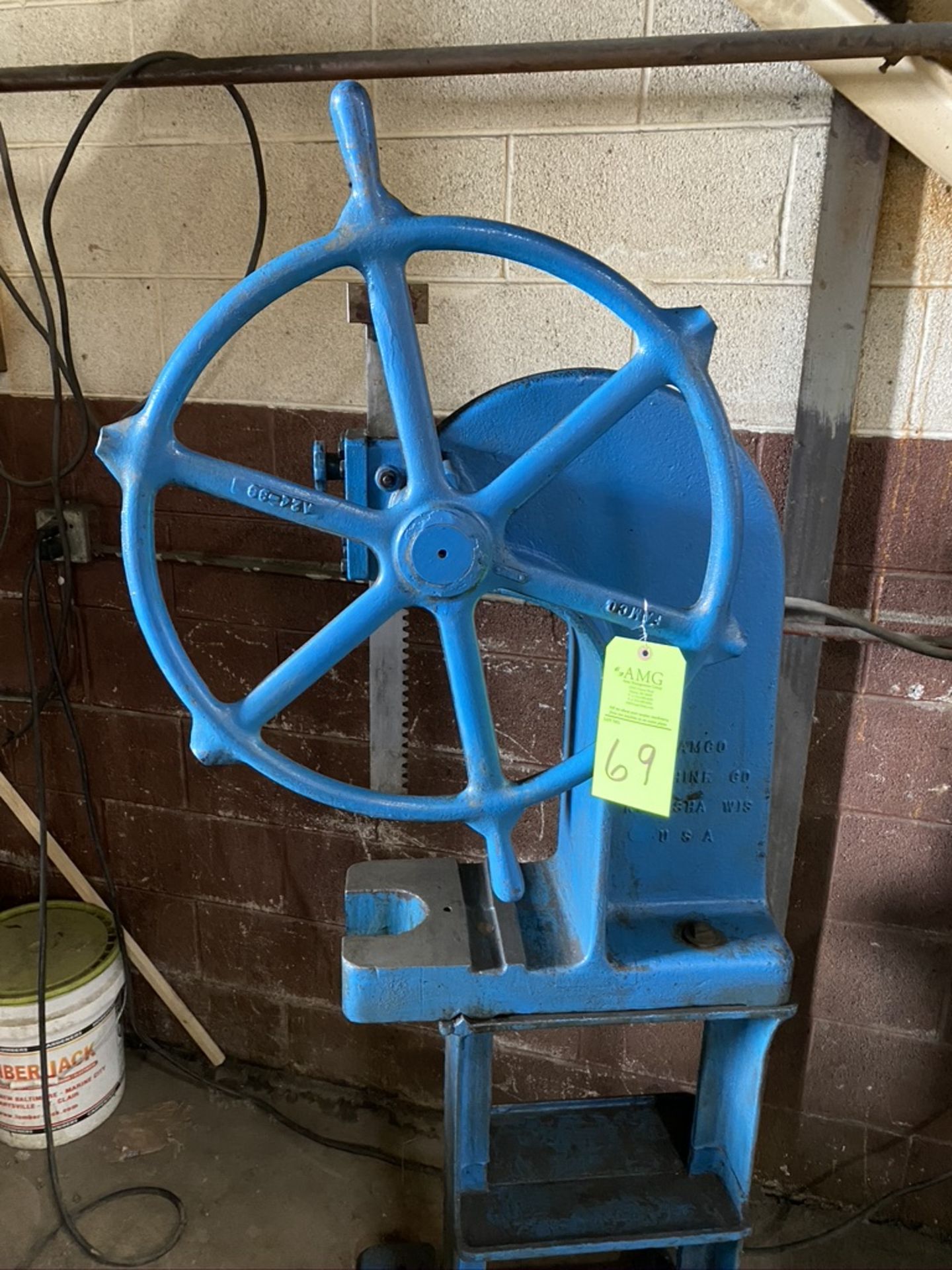 3-1/2 Ton Famco C Frame Arbor press with stand