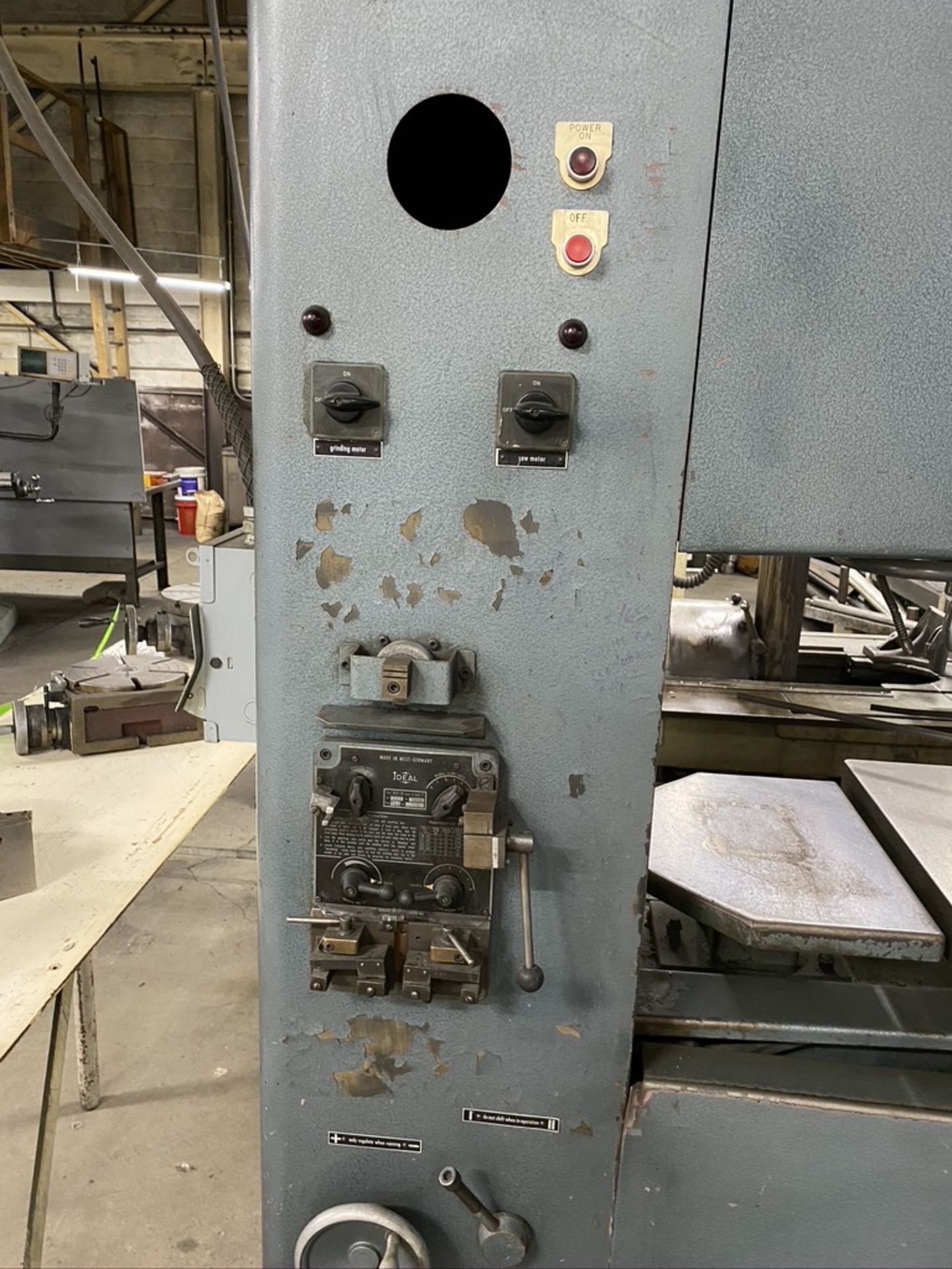 Wespa vertical metal band saw model AS6 - Image 3 of 4