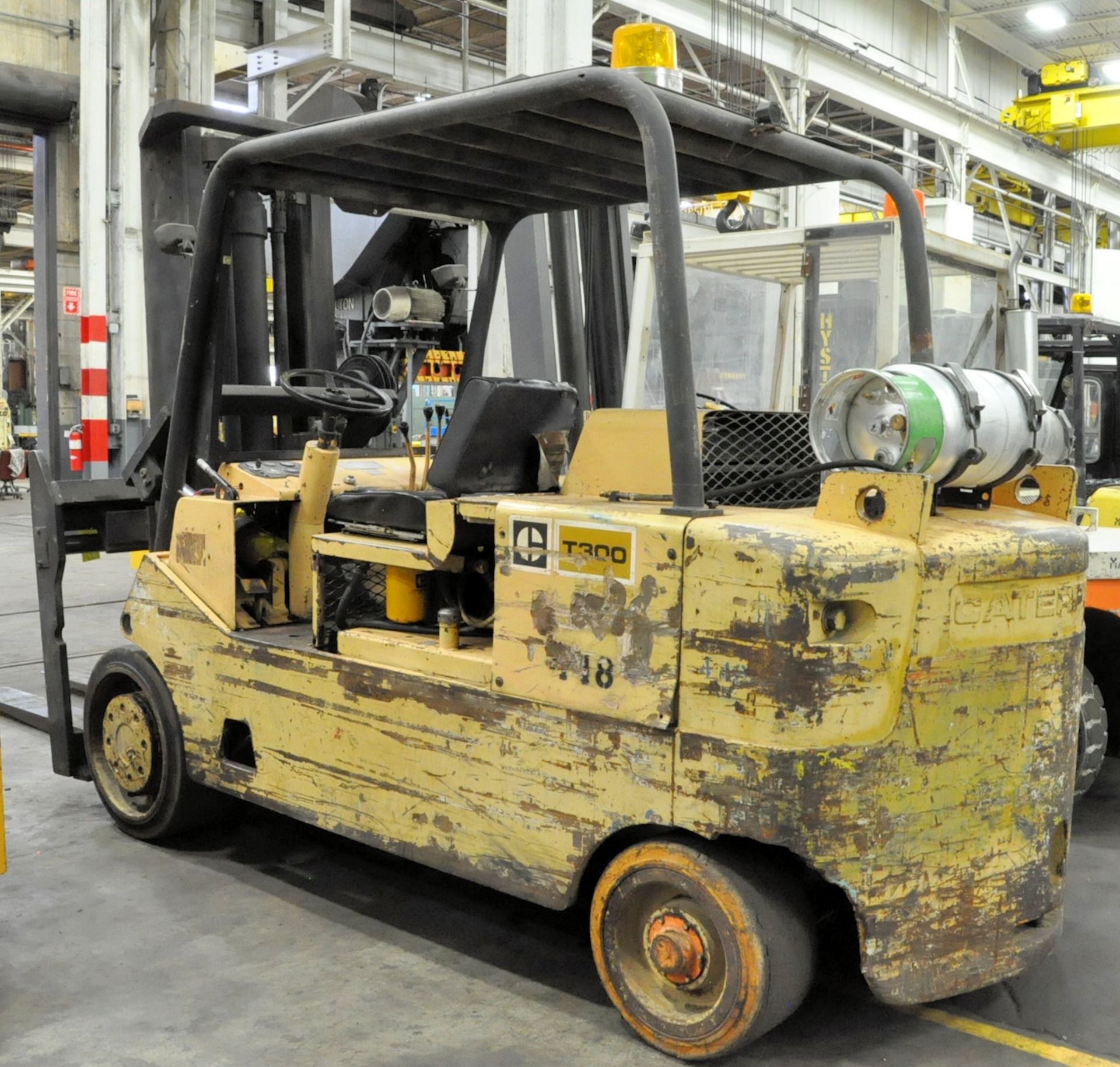 Caterpillar Model T-300, 30,000-Lbs. Capacity LP Gas Forklift Truck, S/n 71L00741, 159" Lift, Side - Image 4 of 7