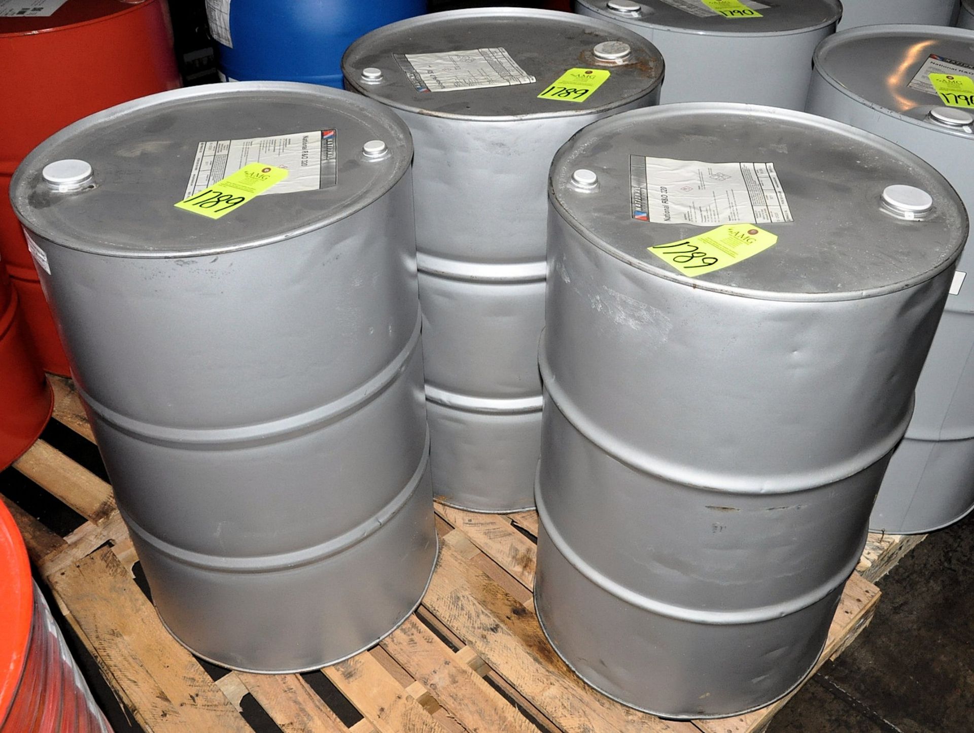 Lot-(3) 55-Gallon Drums of National R & O 320 Lubricating Oil on (1) Pallet, (Oils Storage