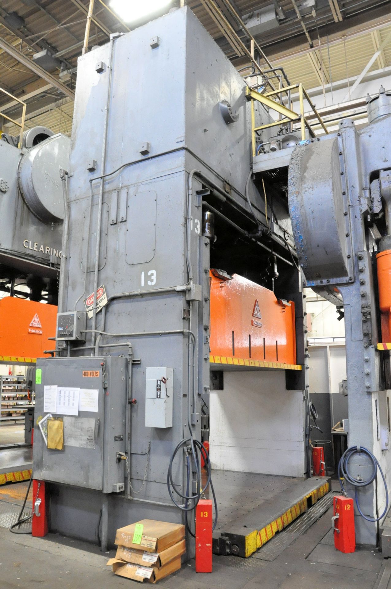 Clearing Model F-4-400-132, 400-Ton 4-Point Mechanical Straight Side Press, 132" x 84" x 6" Rolling - Bild 2 aus 8
