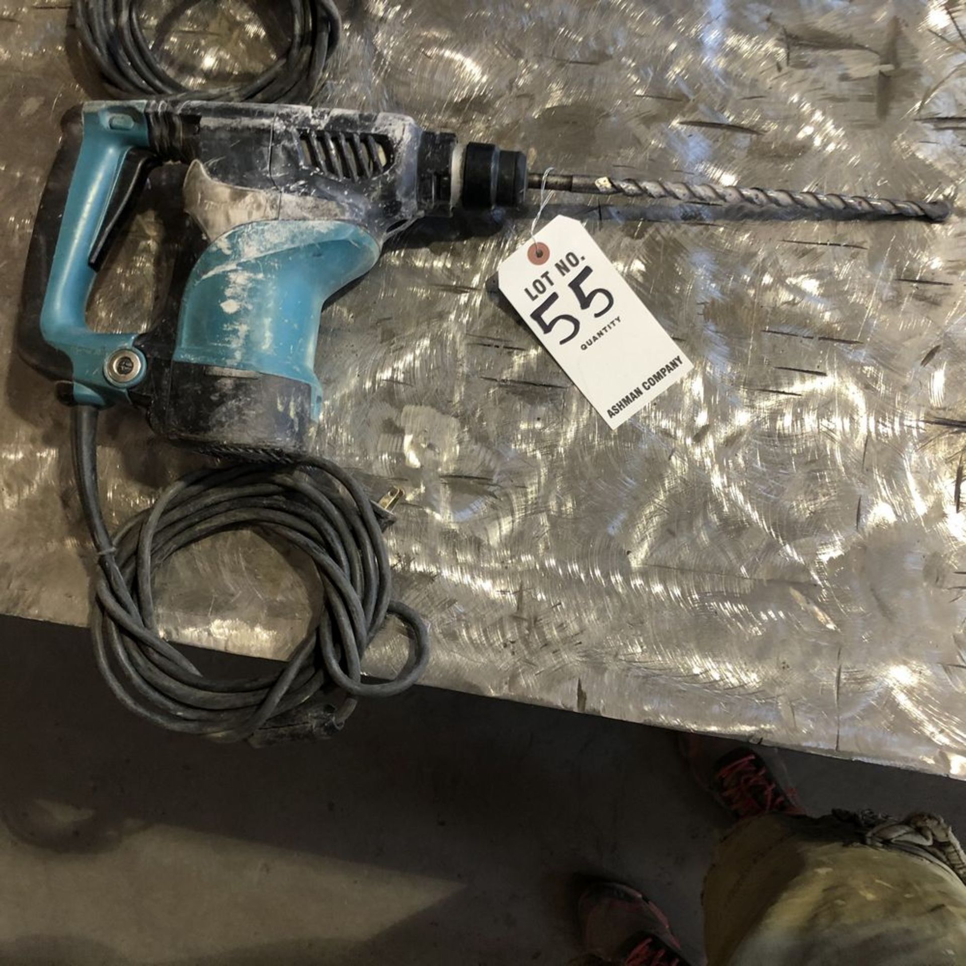 LOT: (1) Mikita HR2811F Rotary Hammer