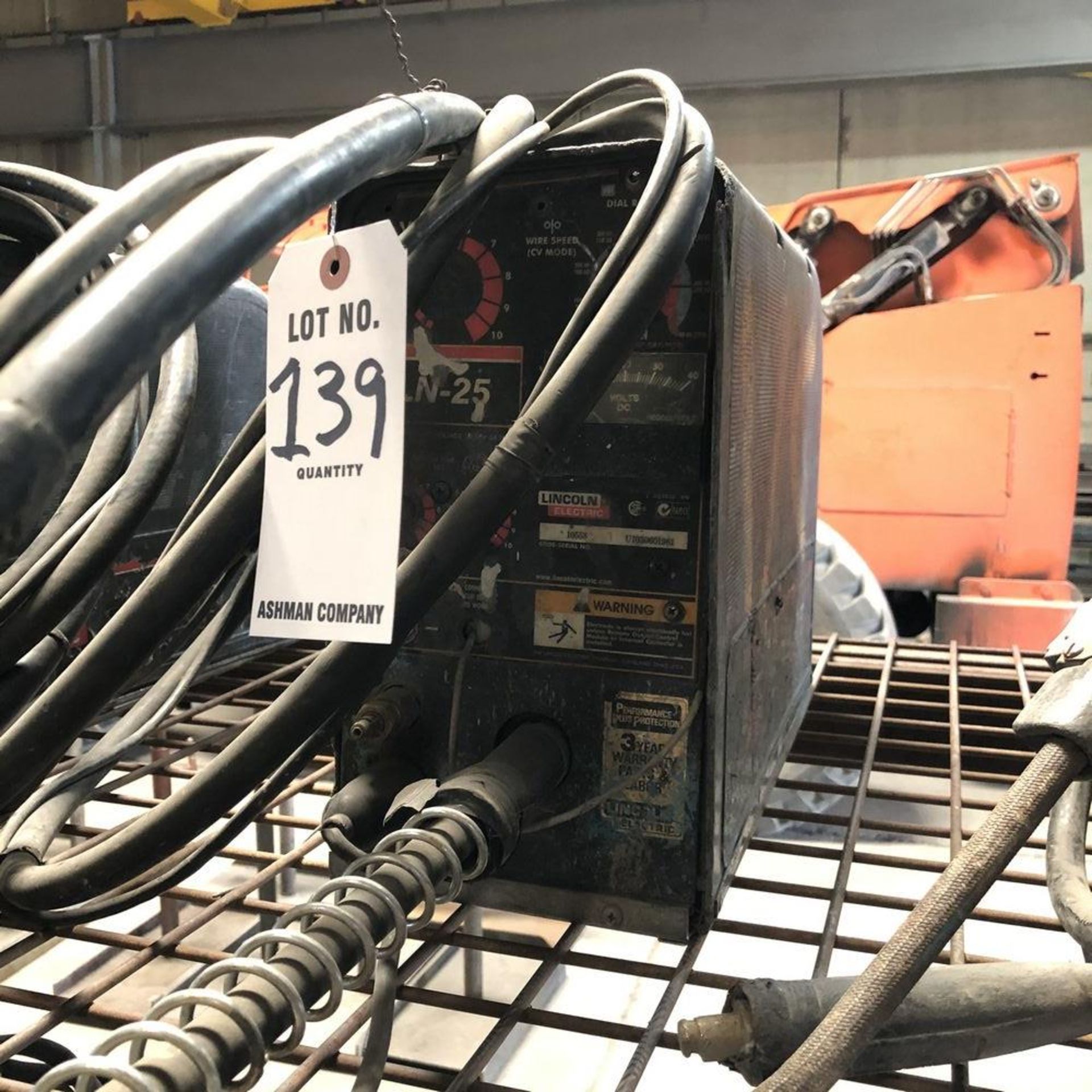 LOT: (1) Lincoln LN25 Wire feed Welder S/N U1030601981