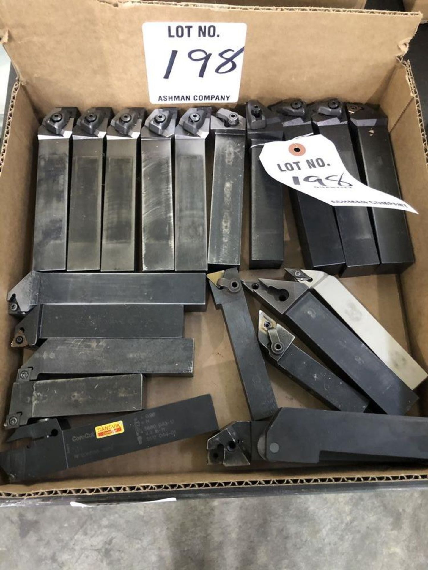 Lot: Misc. carbide tool cutters
