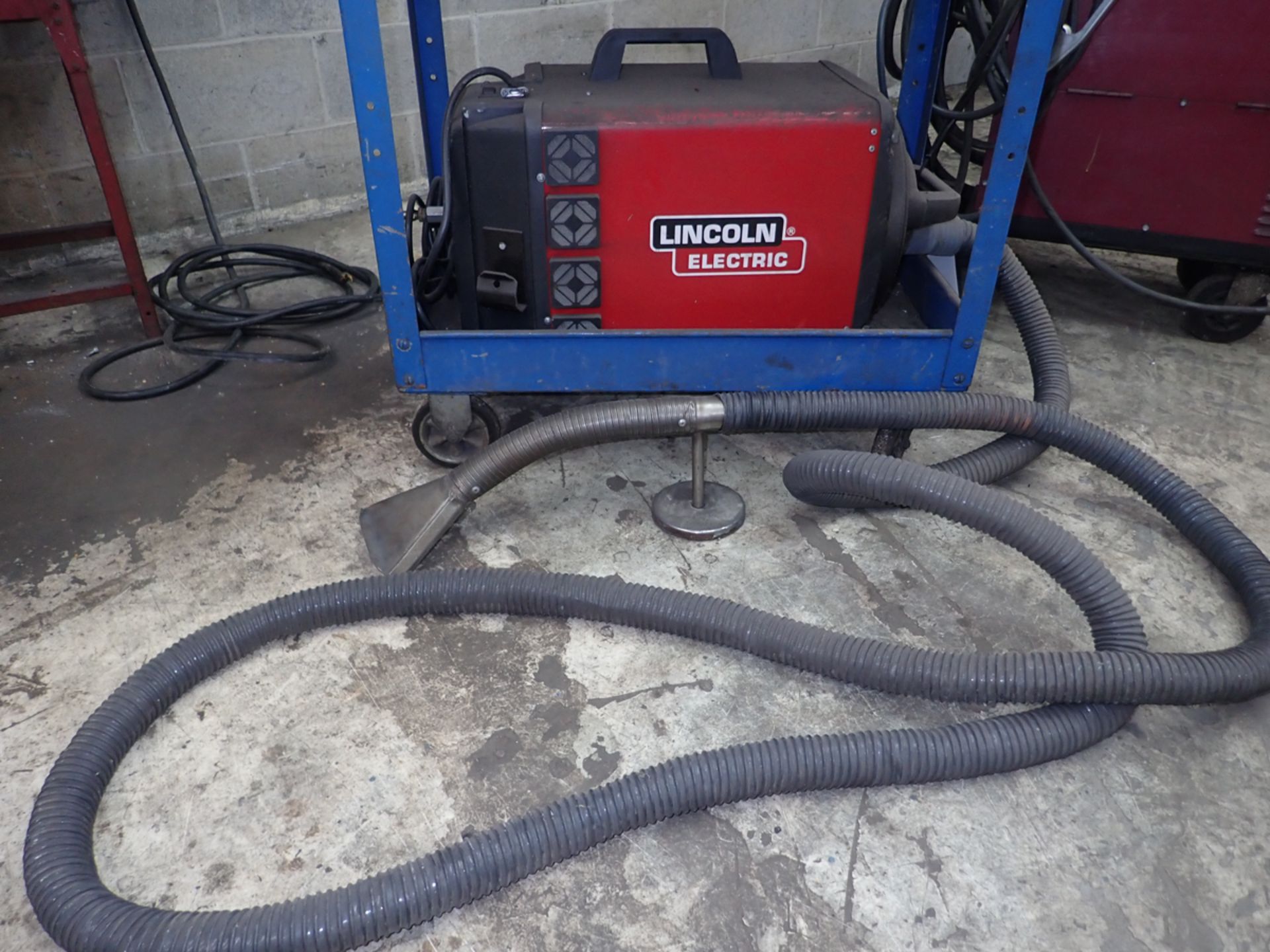 LINCOLN ELECTRIC FUME EXTRACTOR