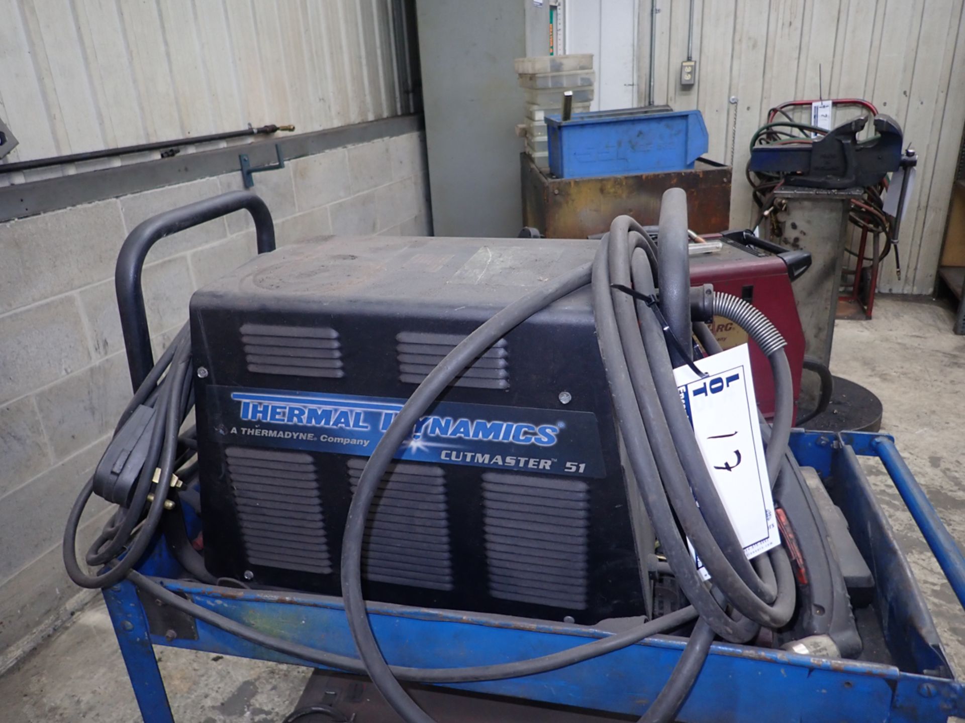 THERMAL DYNAMIC CUTMASTER 51 PLASMA CUTTER