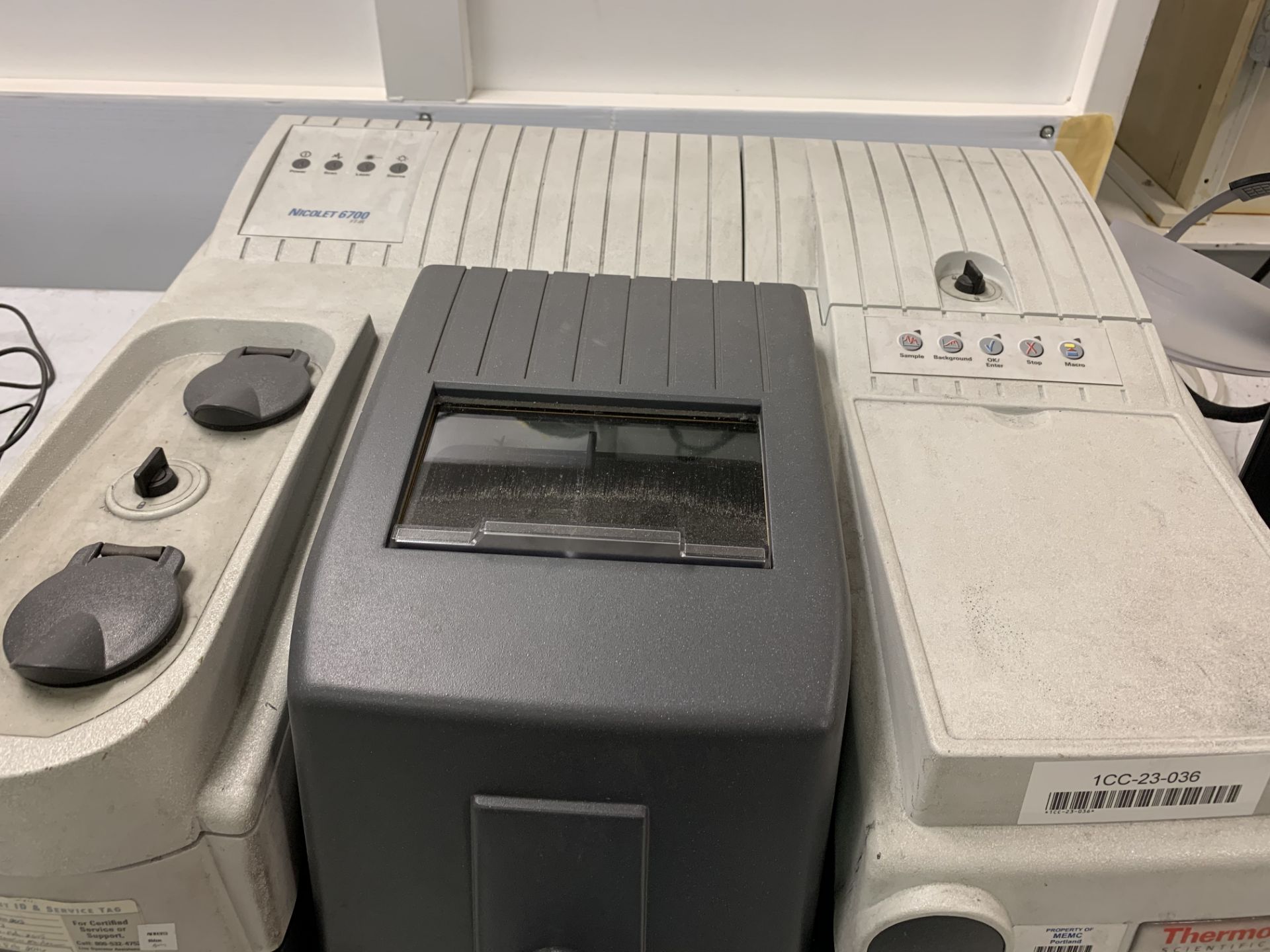 Thermo Scientific Nicolet 6700 FT-IR Spectrometer - Image 4 of 7