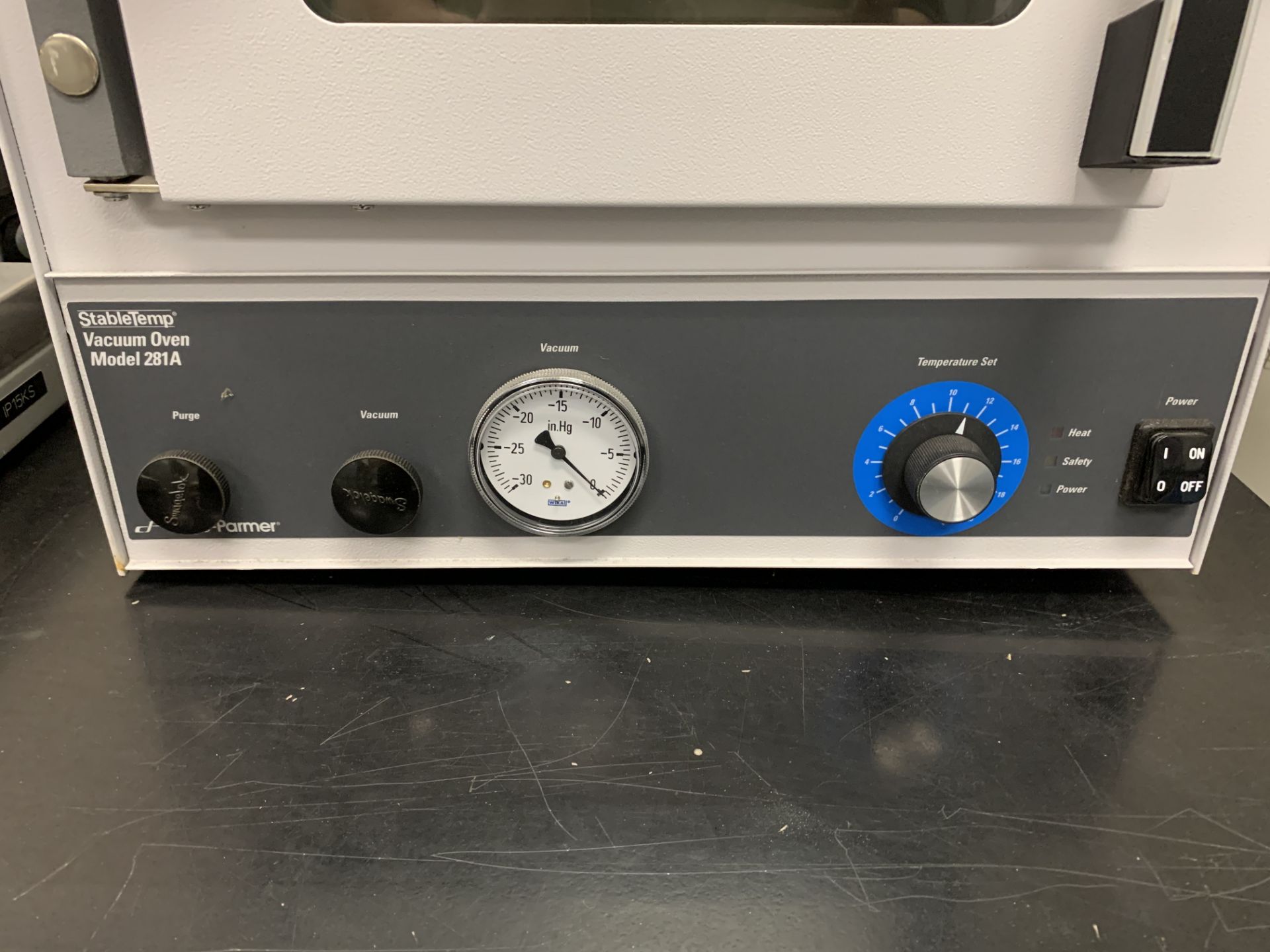 Cole Parmer StableTemp 281A Vacuum Oven - Image 3 of 4