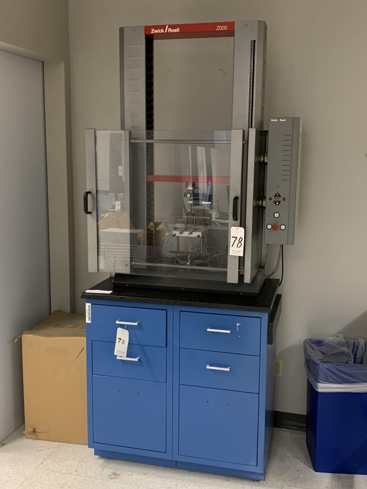 Zwick/Roell Z005 Universal Testing Machine