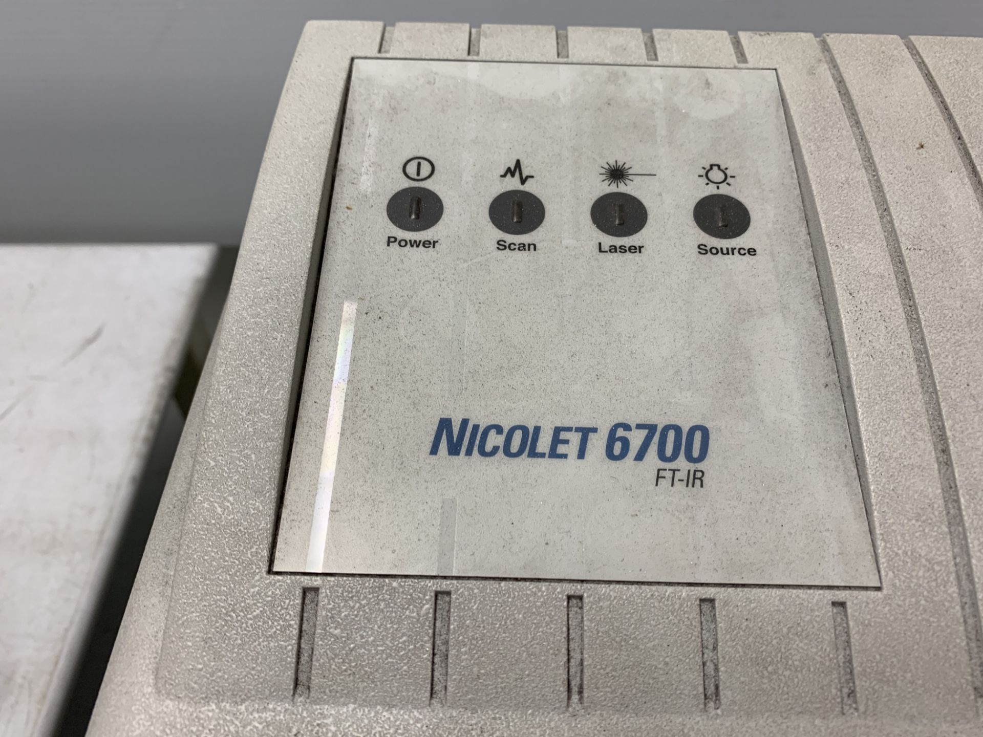 Thermo Scientific Nicolet 6700 FT-IR Spectrometer - Image 5 of 7