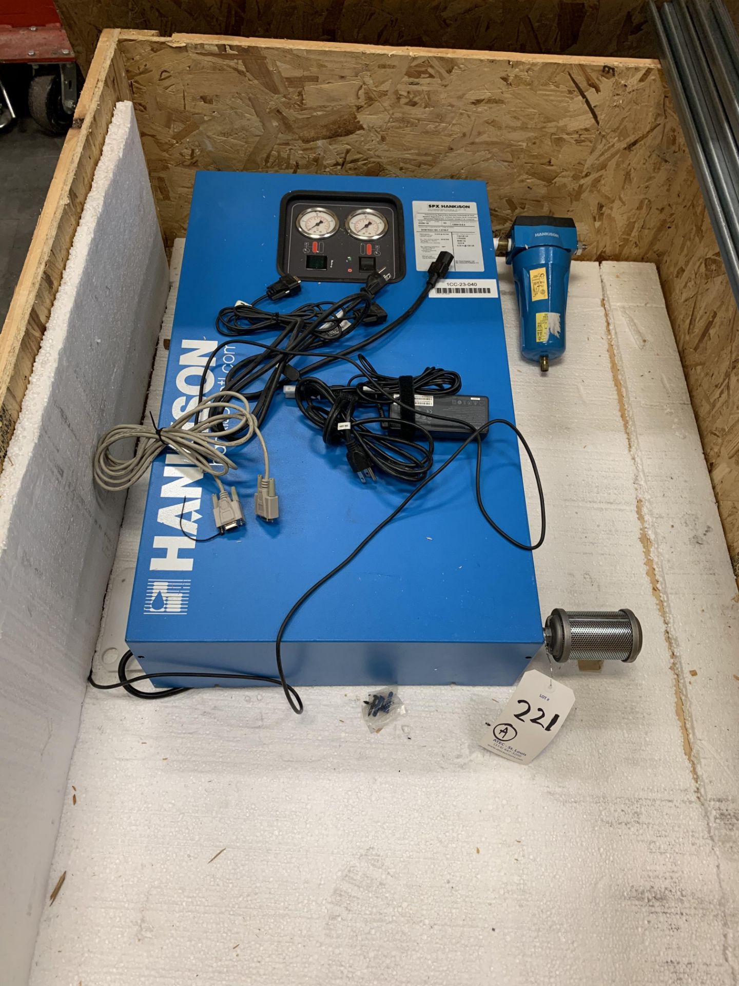 SPX Hankison Model DHW15 Desiccant Compressed Air Dryer, S/N 128591984