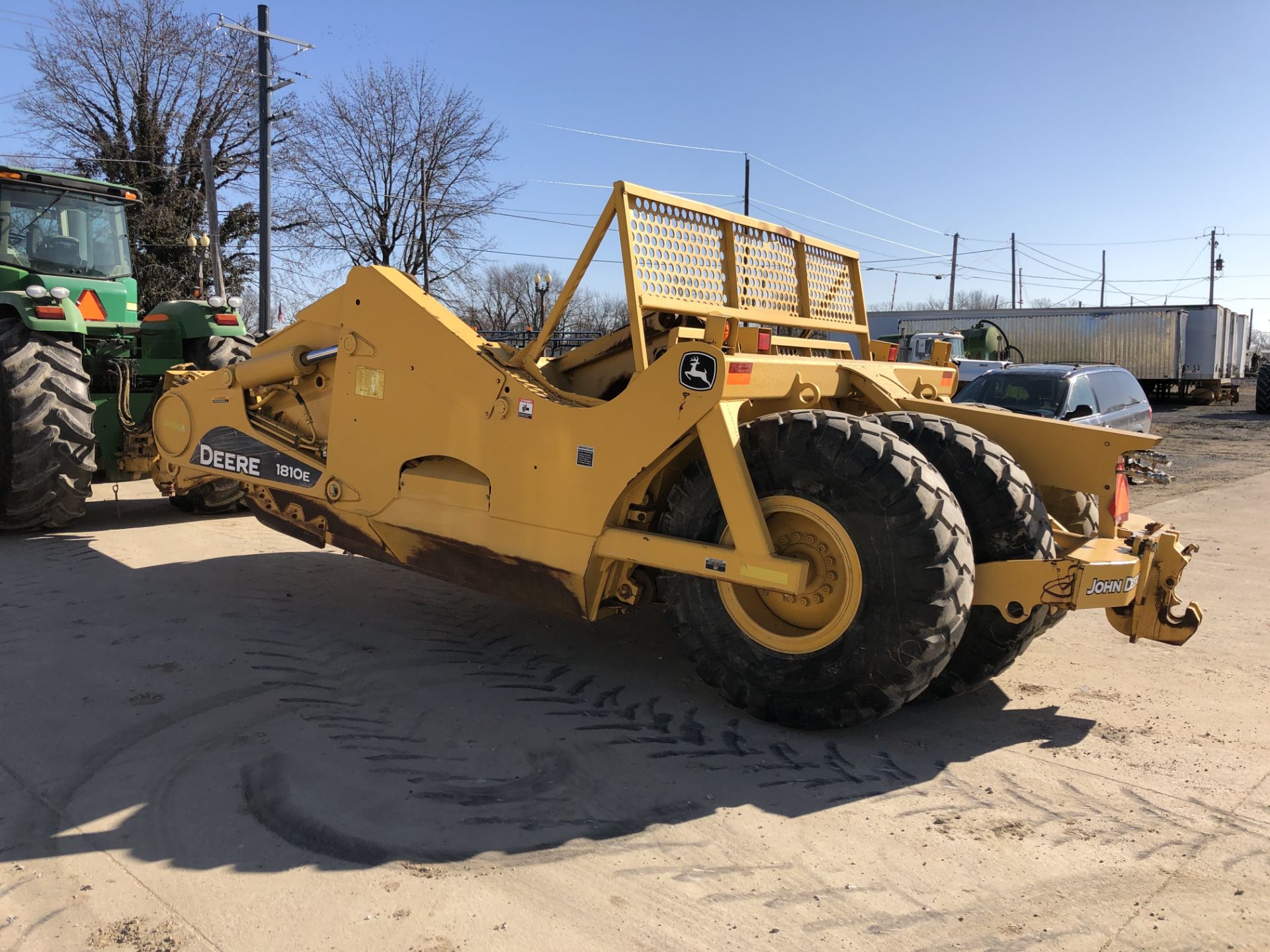 2007 John Deere 1810E Scraper Pan