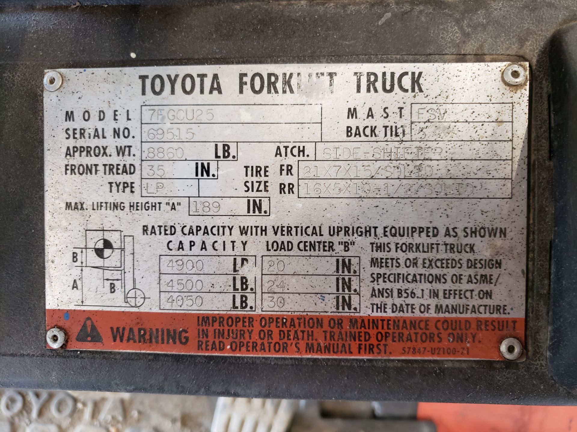 Toyota Model 7FGCU25 5,000-Lb Capacity Forklift - Image 7 of 7