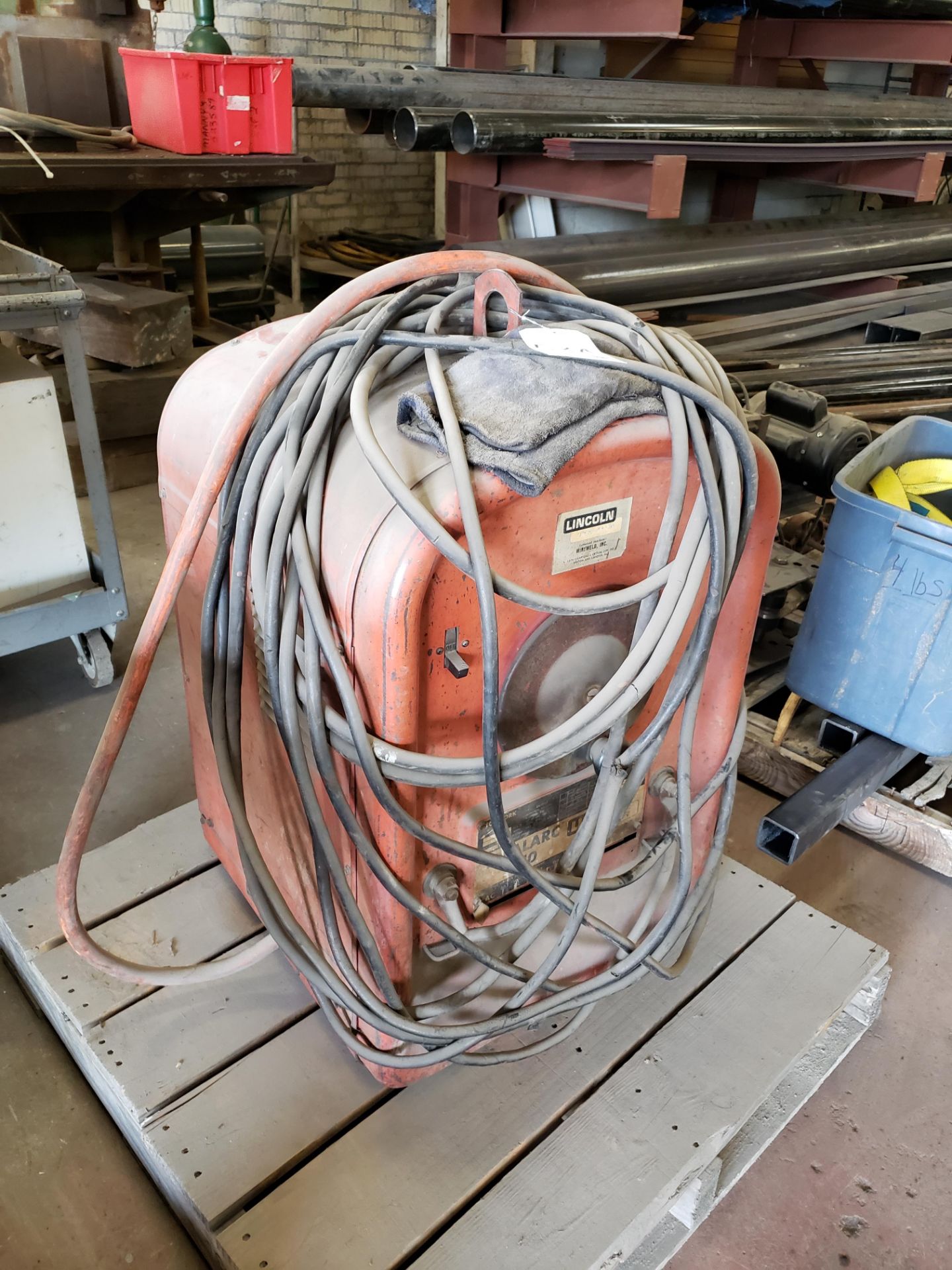 Lincoln IdealArc AC250 Stick Welder - Image 2 of 3