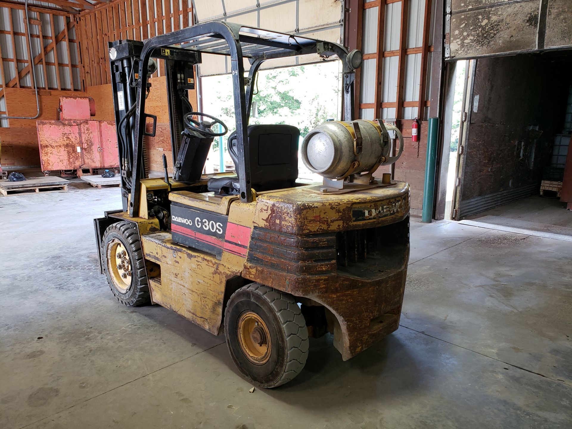 Daewoo Model G30S-2 6,000-Lb Capacity Forklift - Image 5 of 9