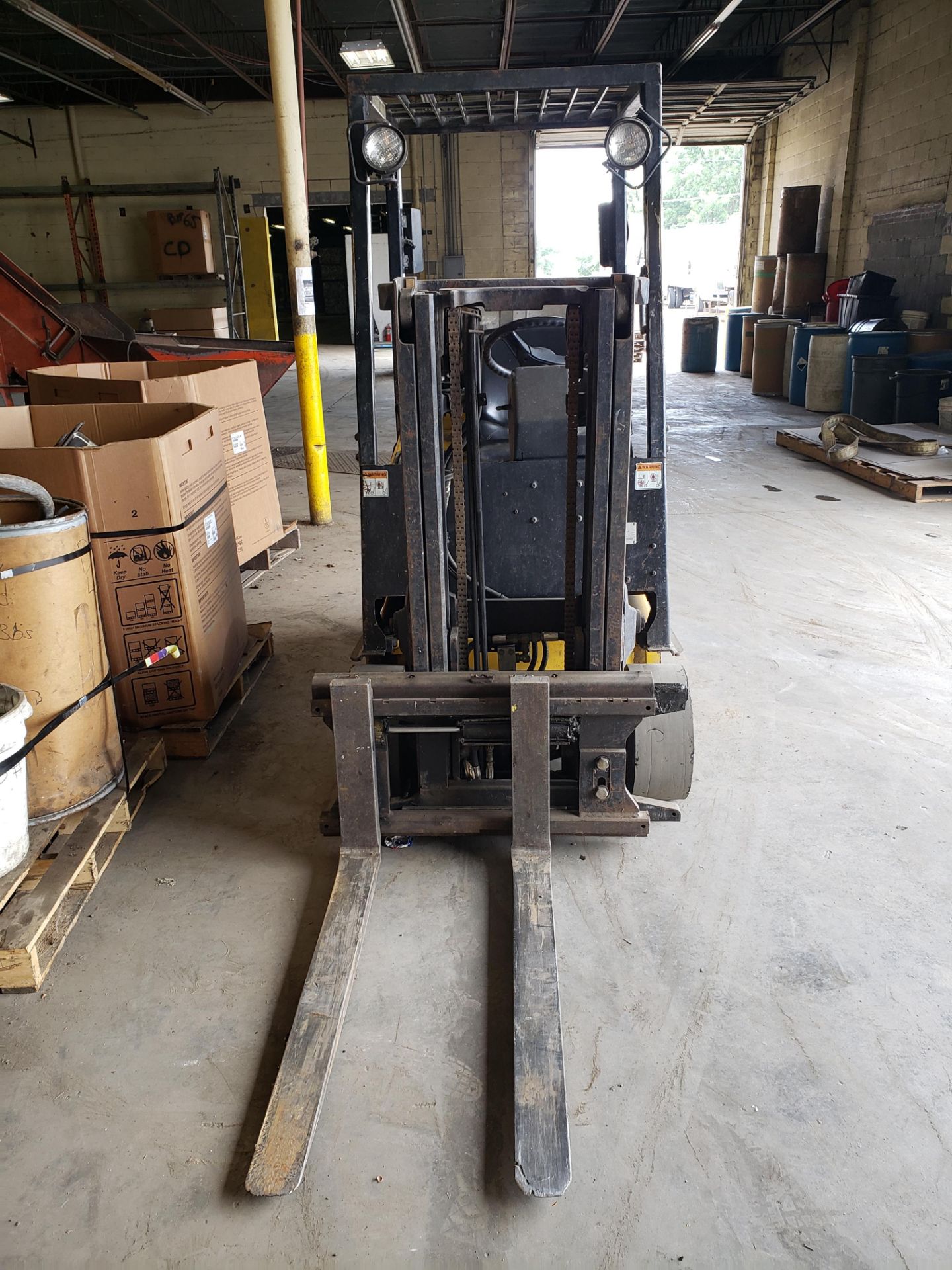 Yale Model E40136 Forklift - Image 3 of 8