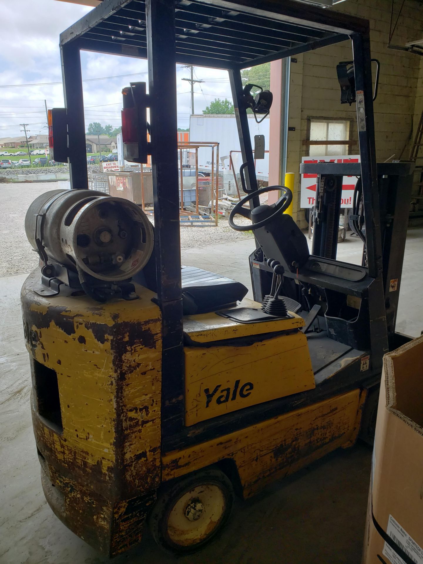 Yale Model E40136 Forklift - Image 4 of 8