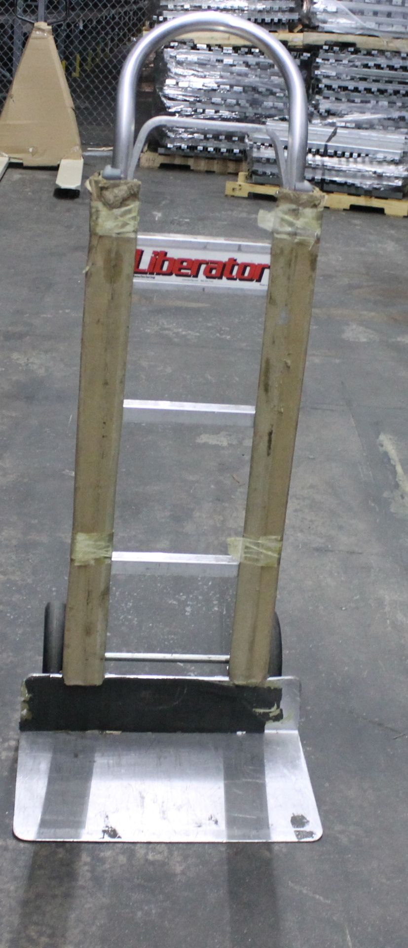 USED LIBERATOR HAND TRUCK - Image 4 of 4