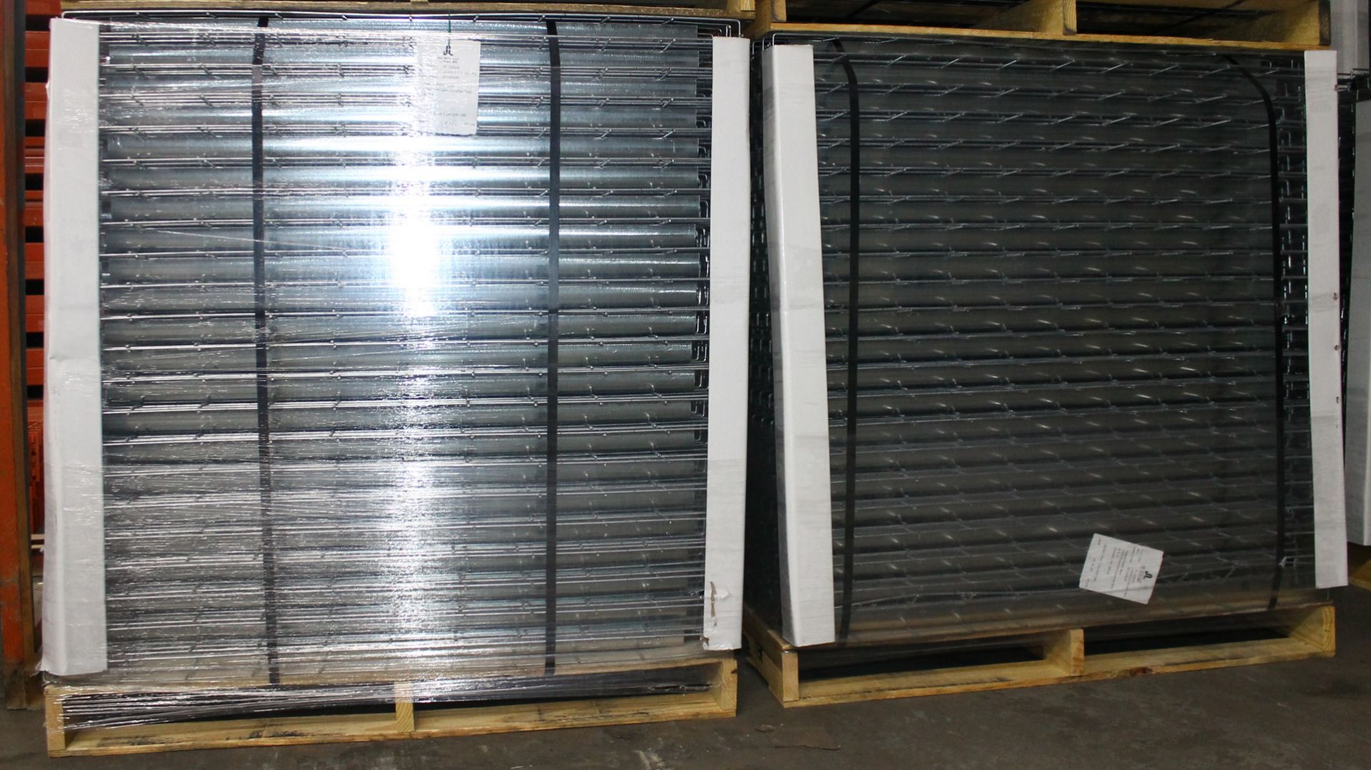NEW 40 PCS OF STANDARD 42" X 52" WIREDECK - 2250 LBS CAPACITY