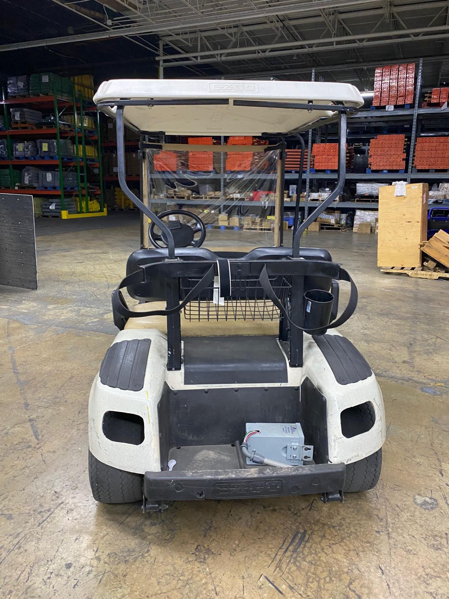 USED EZGO ELECTRIC GOLF CART - Image 2 of 5