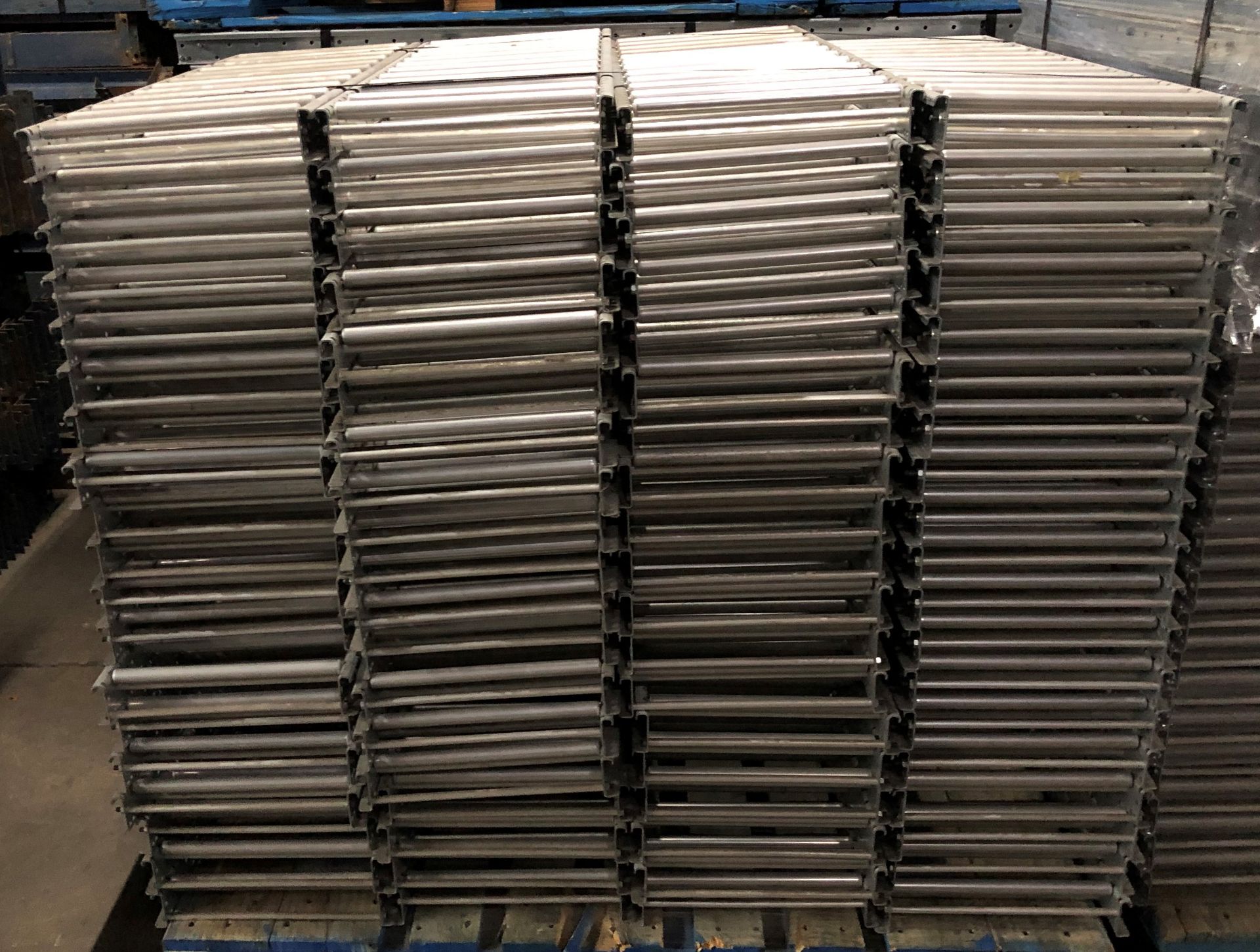 40 PCS OF USED SPAN TRACK - Image 2 of 3