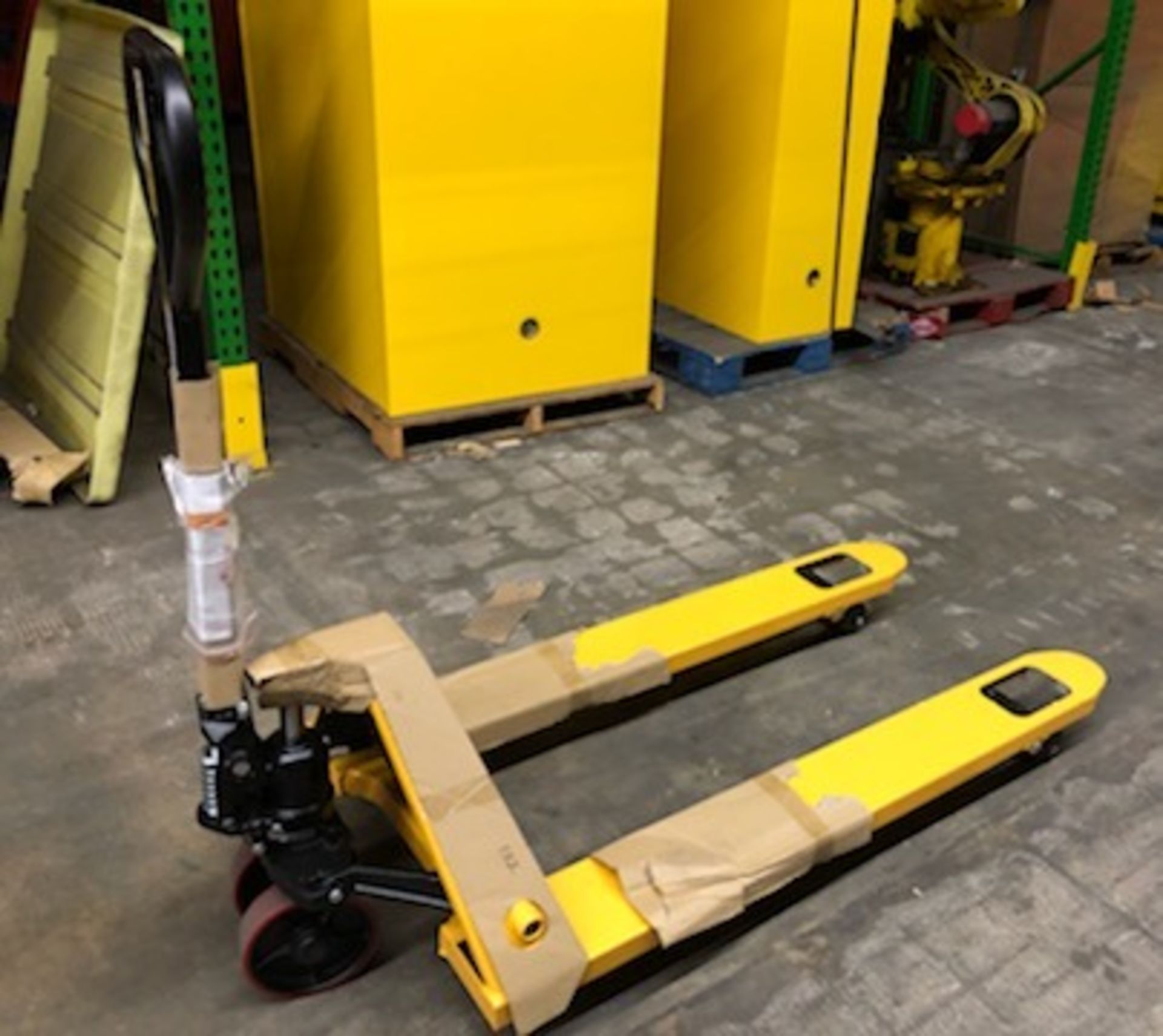 27"W X 48"L BRAND NEW LOW PROFILE PALLET JACK