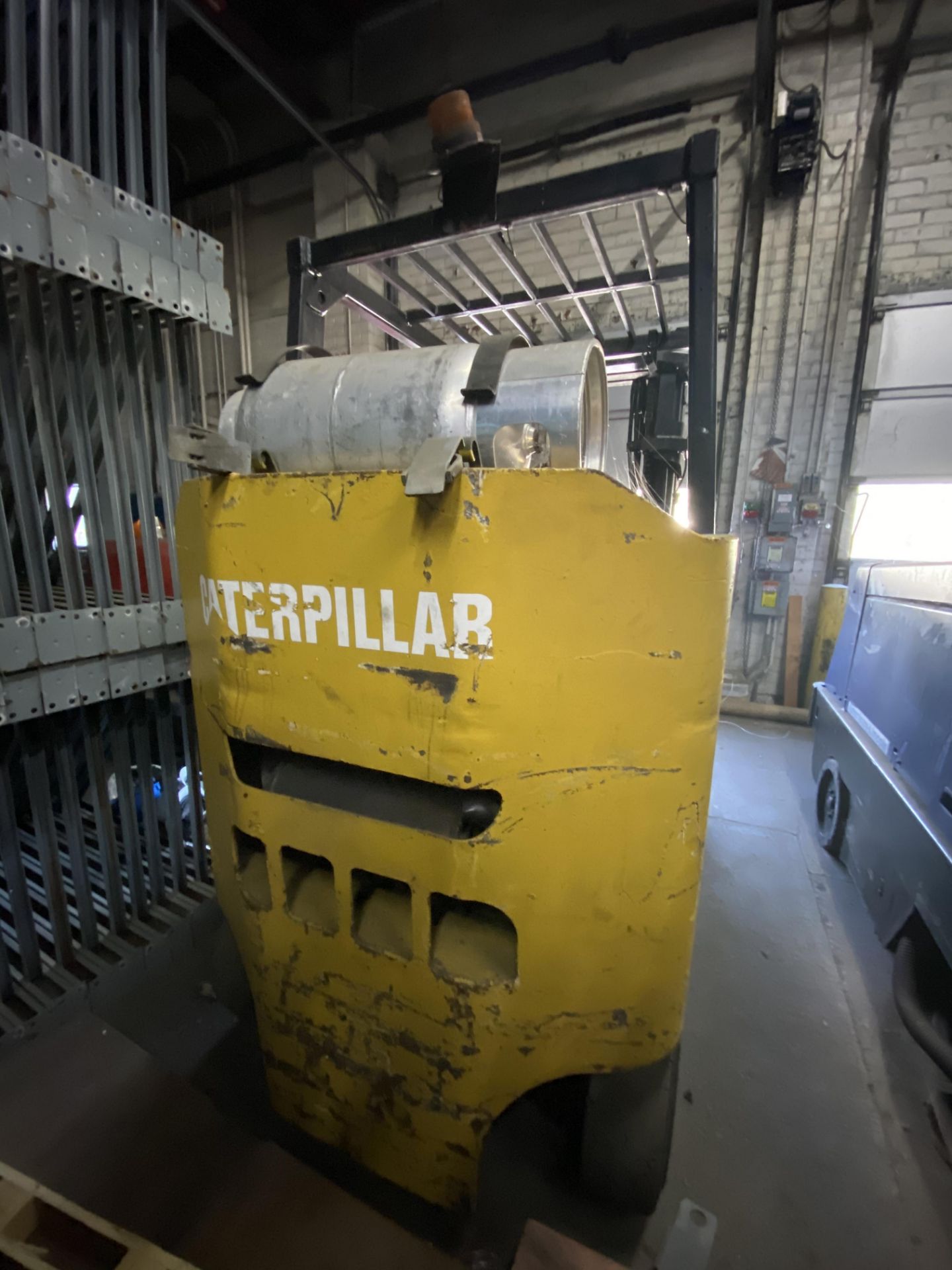 CATERPILLAR 7000 LBS CAPACITY PROPANE FORKLIFT - Image 3 of 3